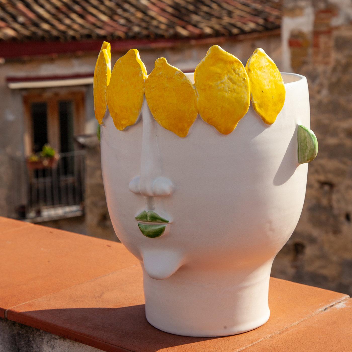 Italian Filomena Street Vendor of Lemons Vase For Sale