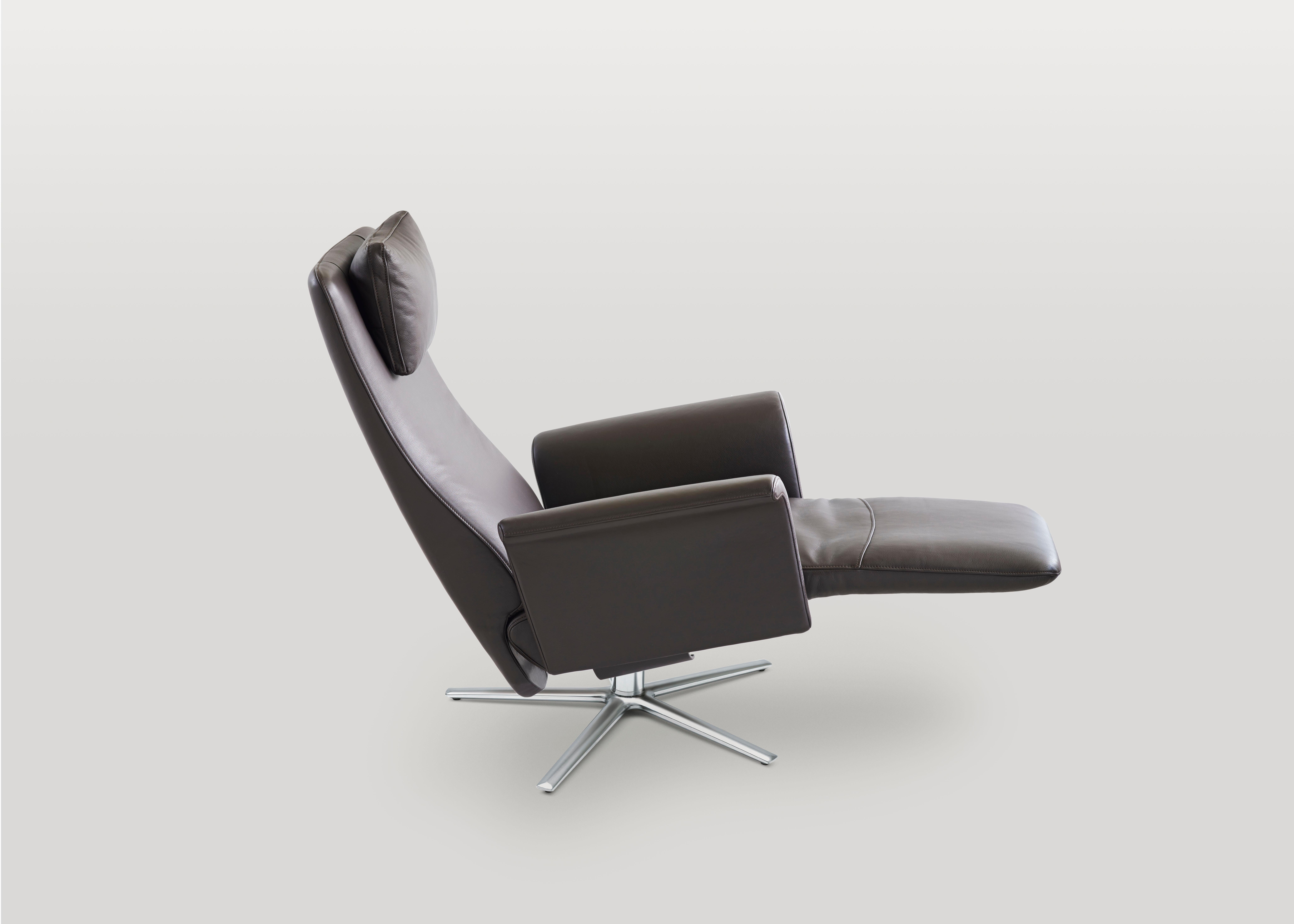 Filou Adjustable Reclining Leather Easy Lounge Chair by FSM In New Condition For Sale In Brooklyn, NY