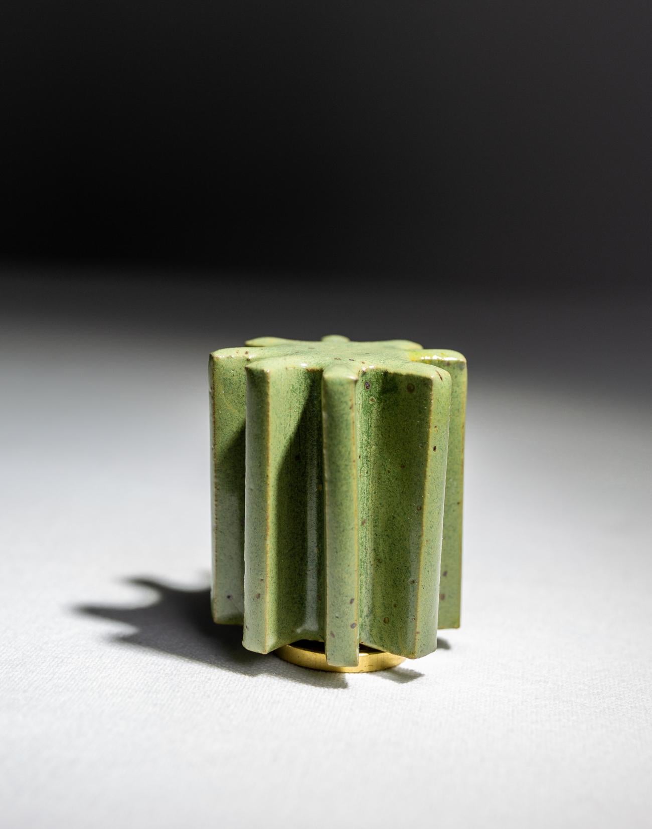 Contemporary FIN Shade Ceramic Table Lamp, Hand Built, Green Satin Glaze, by Kalin Asenov For Sale