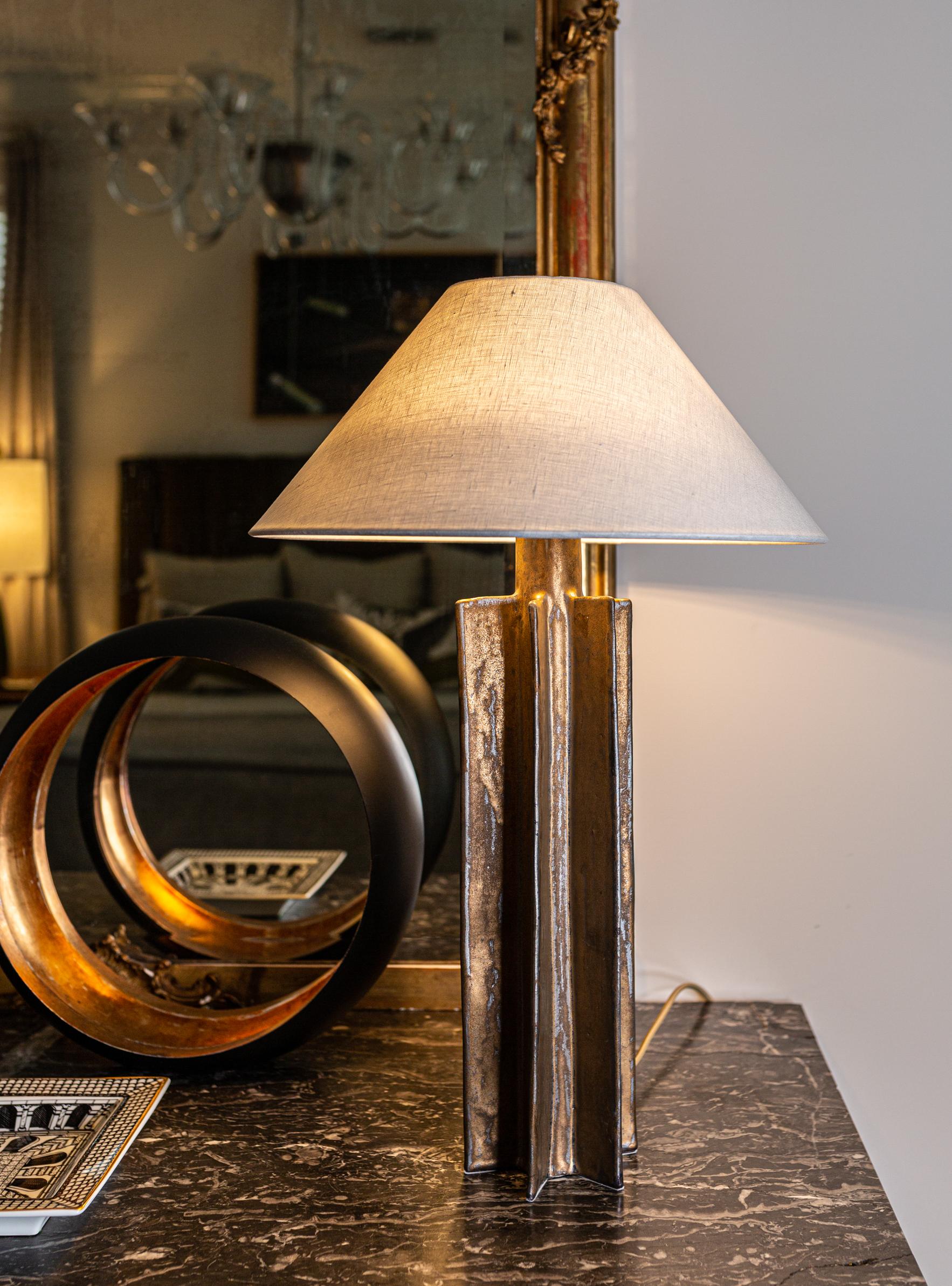 American FIN Shade Table Lamp, Gold Glaze Finish, hanbuilt ceramic lamp by Kalin Asenov For Sale