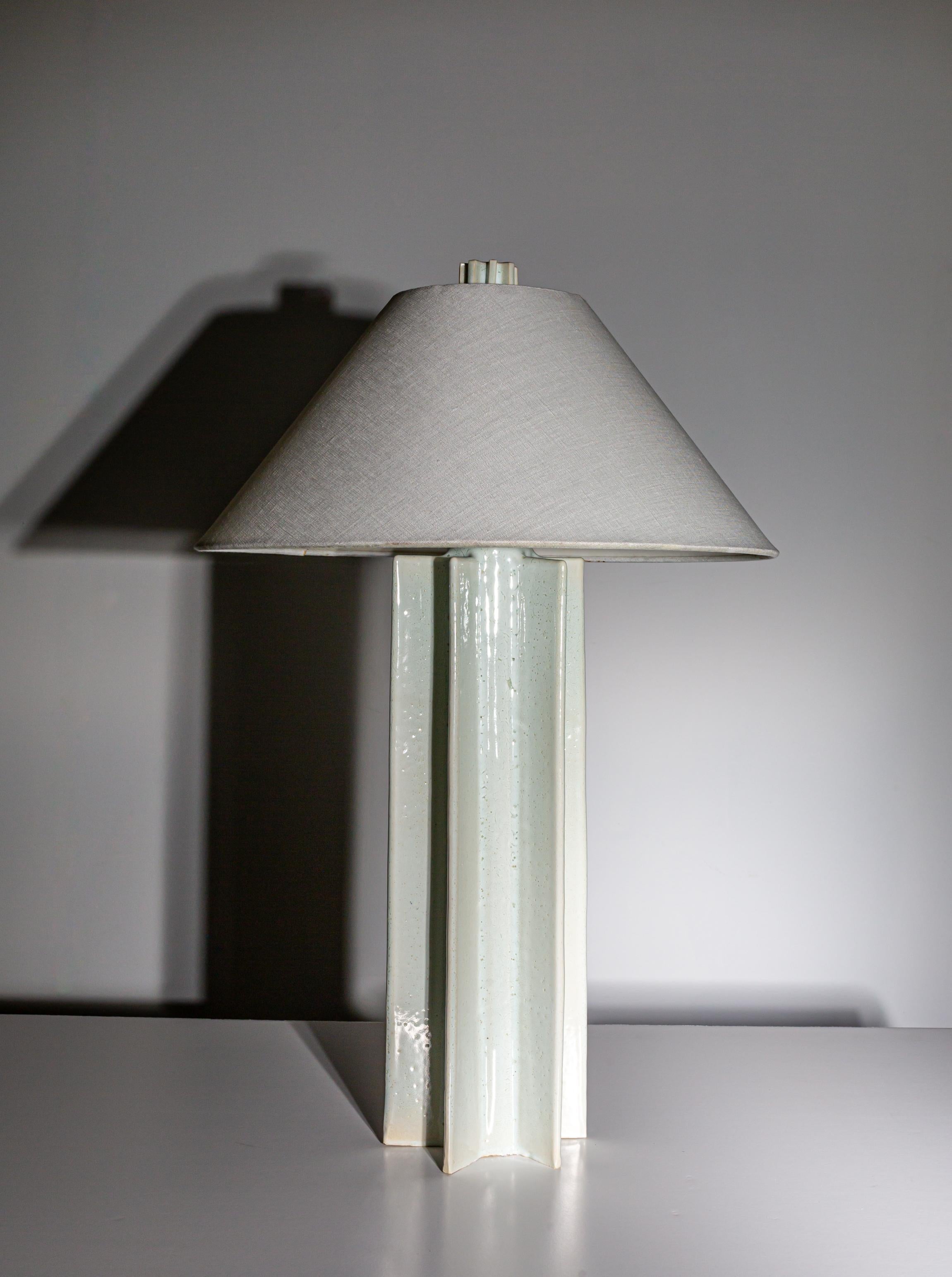 FIN Shade Table Lamp, white glaze blue undertones, ceramic lamp by Kalin Asenov For Sale 4