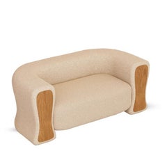 FIN Sofa – Sculptural Comfort in a Contemporary Silhouette