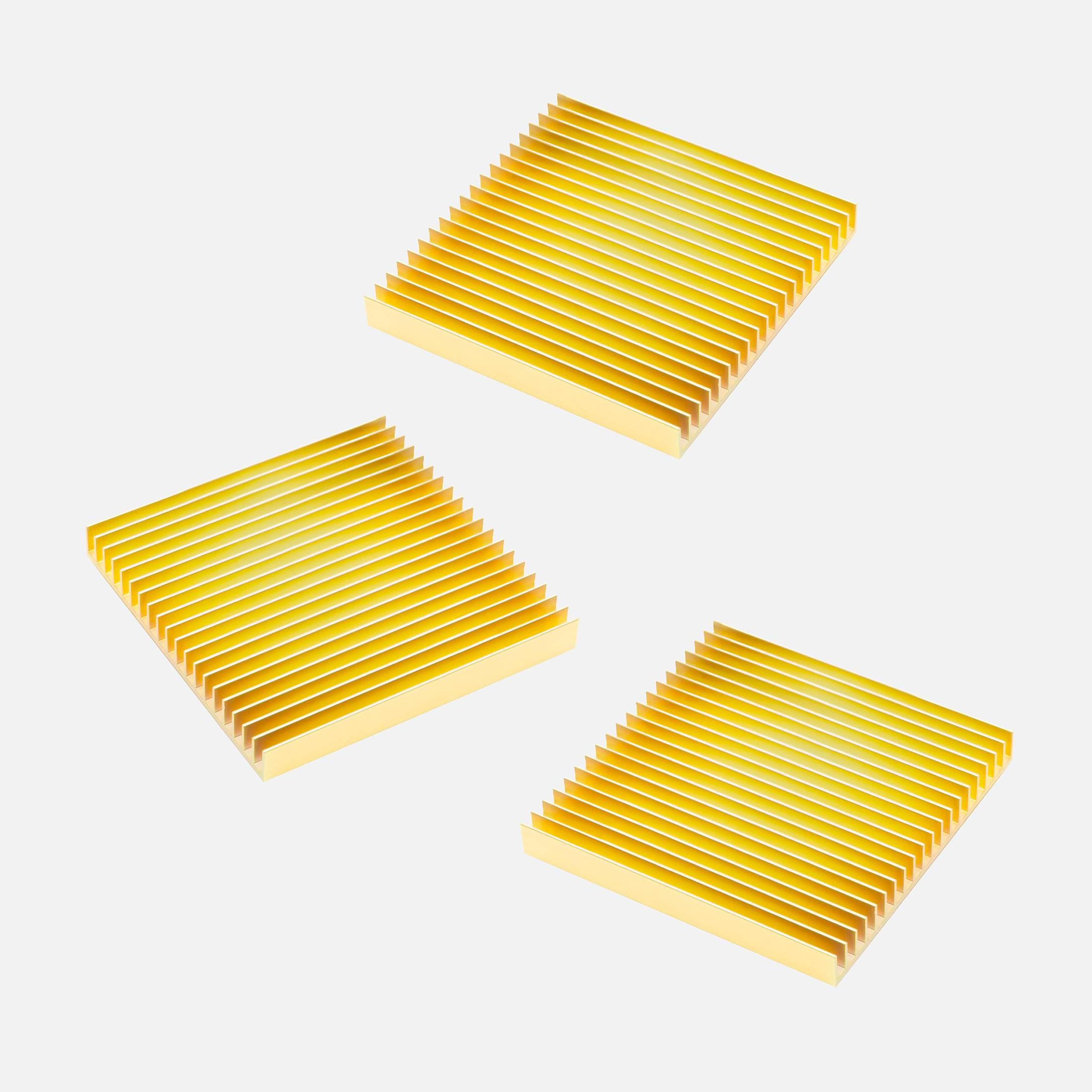 Made using a manufacturing process utilized for railways, medical devices, and electronics, the Fin Trivets bring an Industrial touch to your tabletop. Both durable and multifunctional, the Fin Trivets provide the perfect platform to organize your