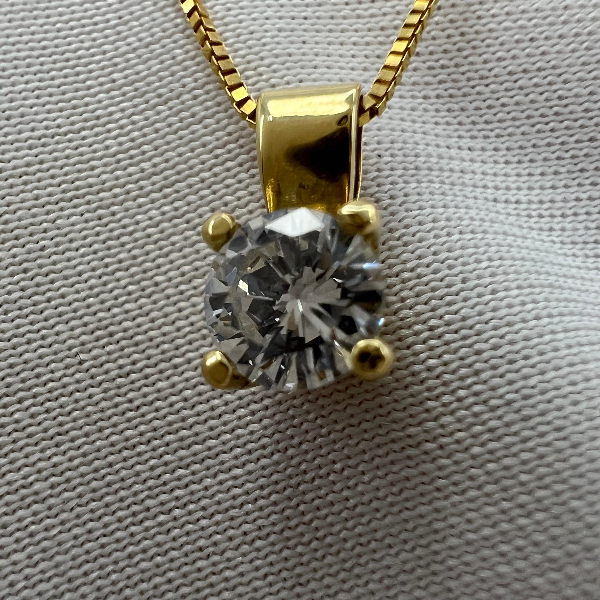 Pendentif solitaire en or jaune 18 carats avec diamants blancs naturels de 0,27 carat, taille ronde en vente 1