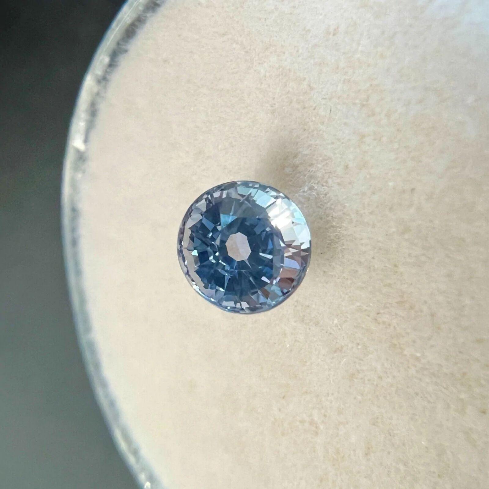 Women's or Men's Fine 0.87ct Light Blue Ceylon Sapphire Round Cut Loose Rare Gem 5mm VVS For Sale