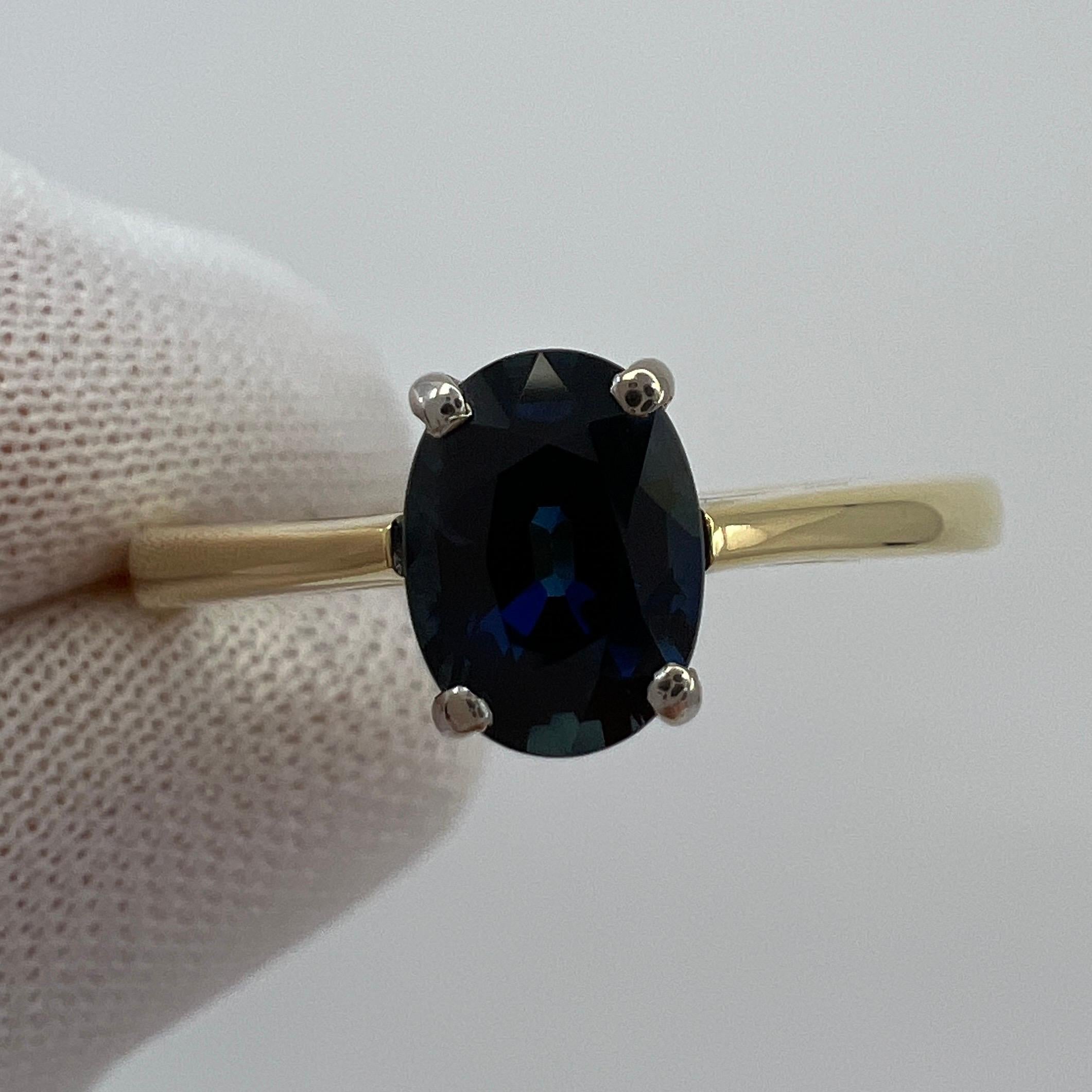 Women's or Men's Fine 1.13ct Natural Deep Blue Sapphire Oval 18k White Yellow Gold Solitaire Ring For Sale