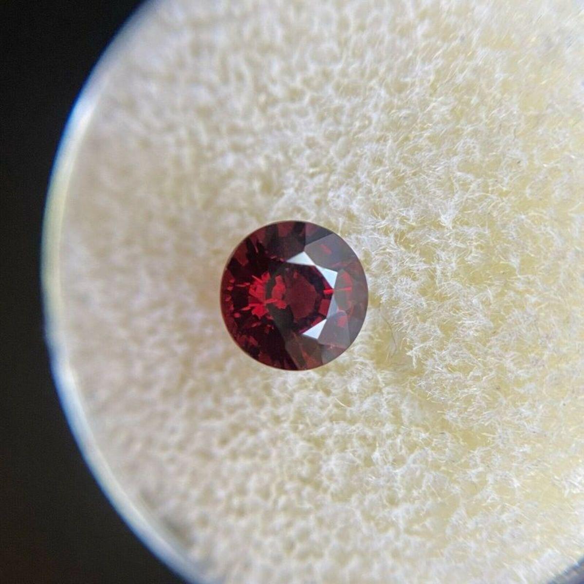 Women's or Men's Fine 1.15ct Vivid Red Spessartine Garnet Round Diamond Cut Loose Gem