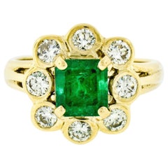 Fine 14k Yellow Gold 1.51ctw Green Emerald Solitaire Ring w/ Bezel Diamond Halo