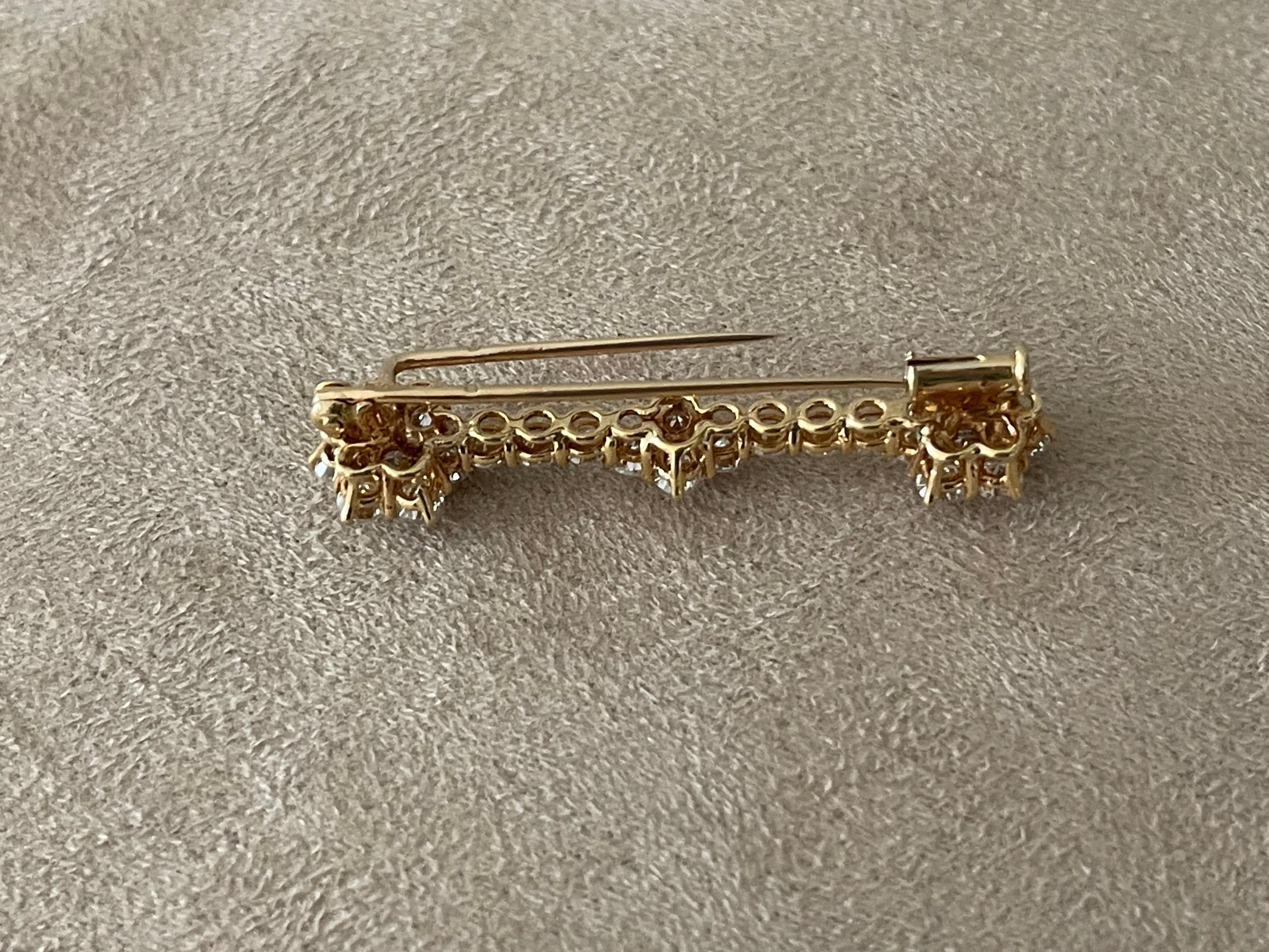 Women's or Men's Fine 18 K Yellow Gold Diamond Bar Pin by Boucheron For Sale