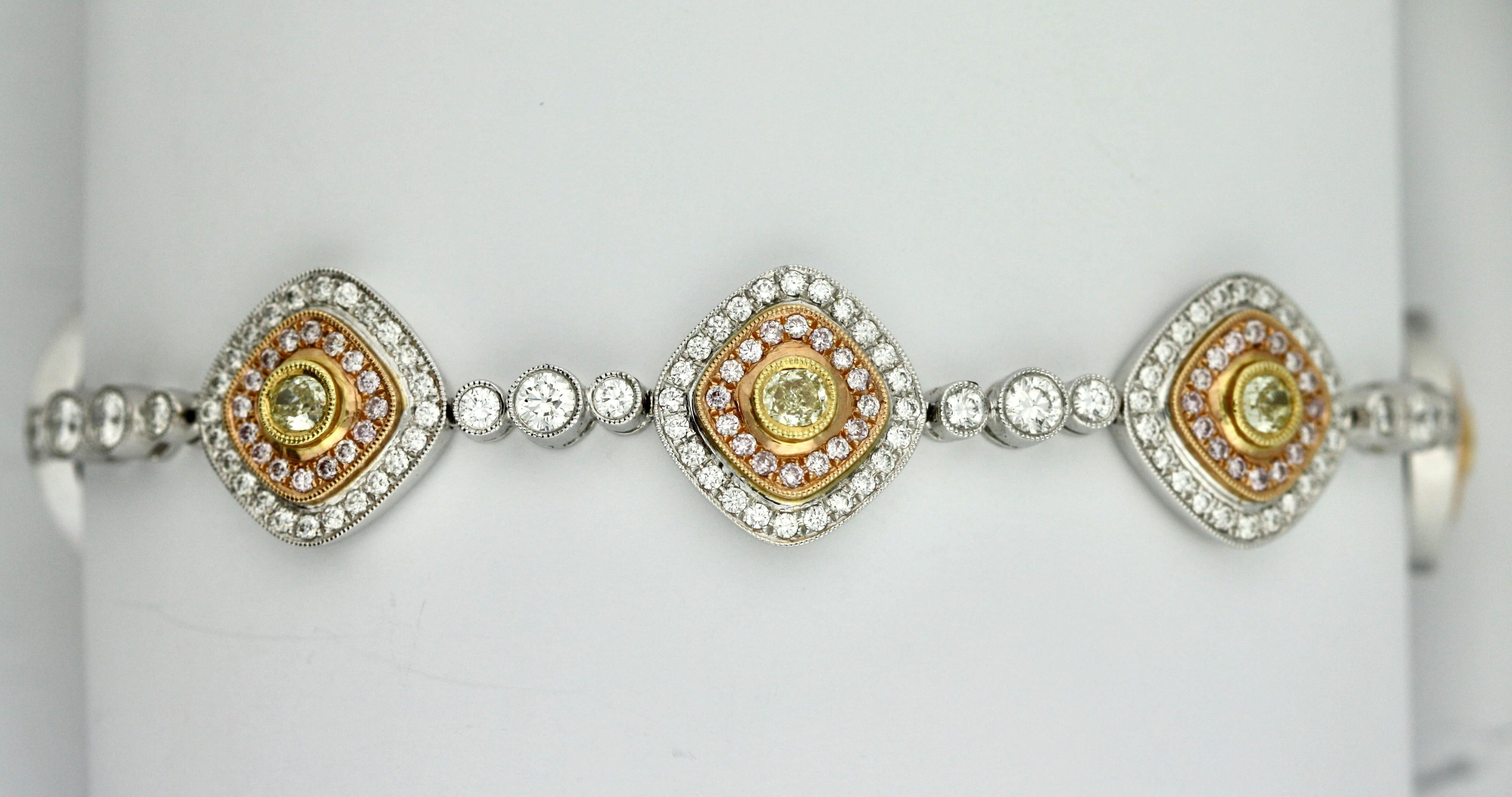 Fine 18 Karat Gold, Diamond and Diamond Bracelet 2