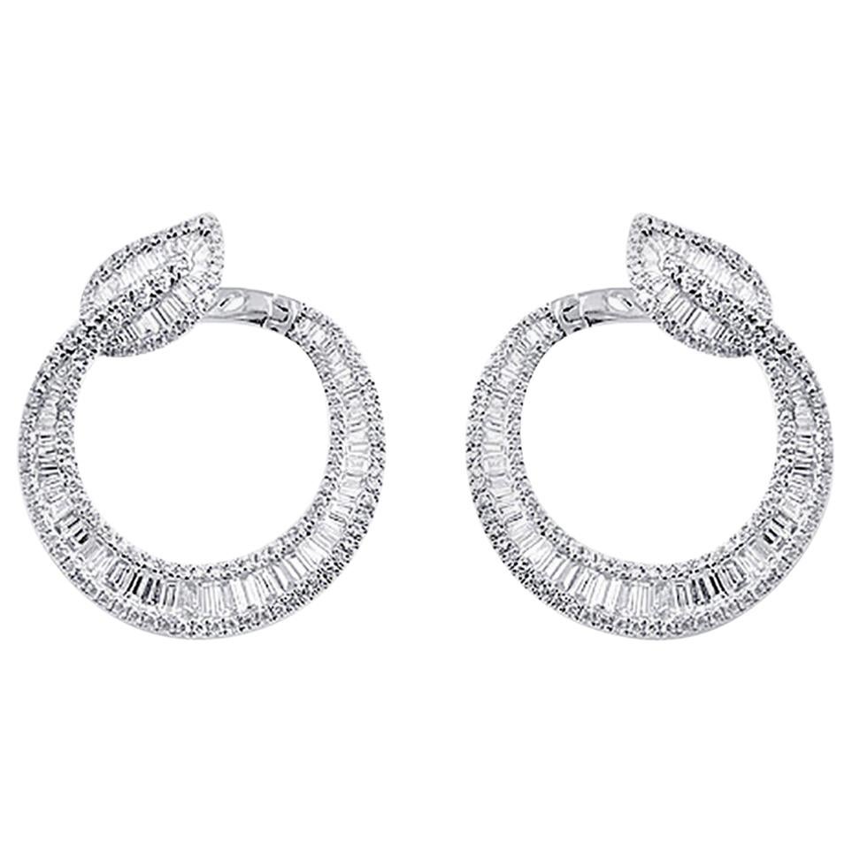 Fine 18 Karat White Gold 1.95 Carat Natural Diamonds Leaf Hoop Earrings For Sale