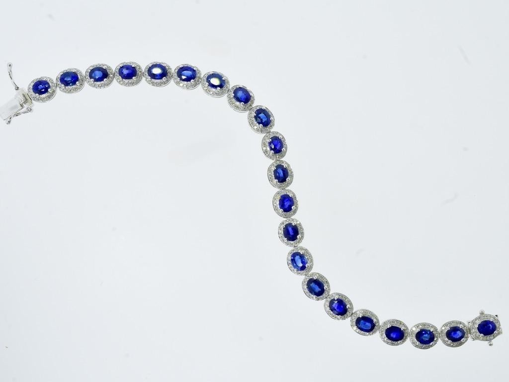 Bracelet contemporain en diamant, 2,25 cts, et saphir, 4,20 cts, 18K Excellent état - En vente à Aspen, CO