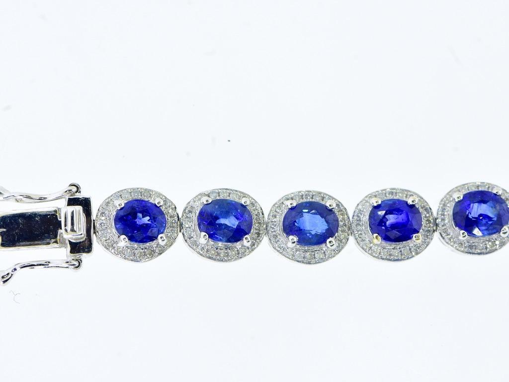 Bracelet contemporain en diamant, 2,25 cts, et saphir, 4,20 cts, 18K en vente 1