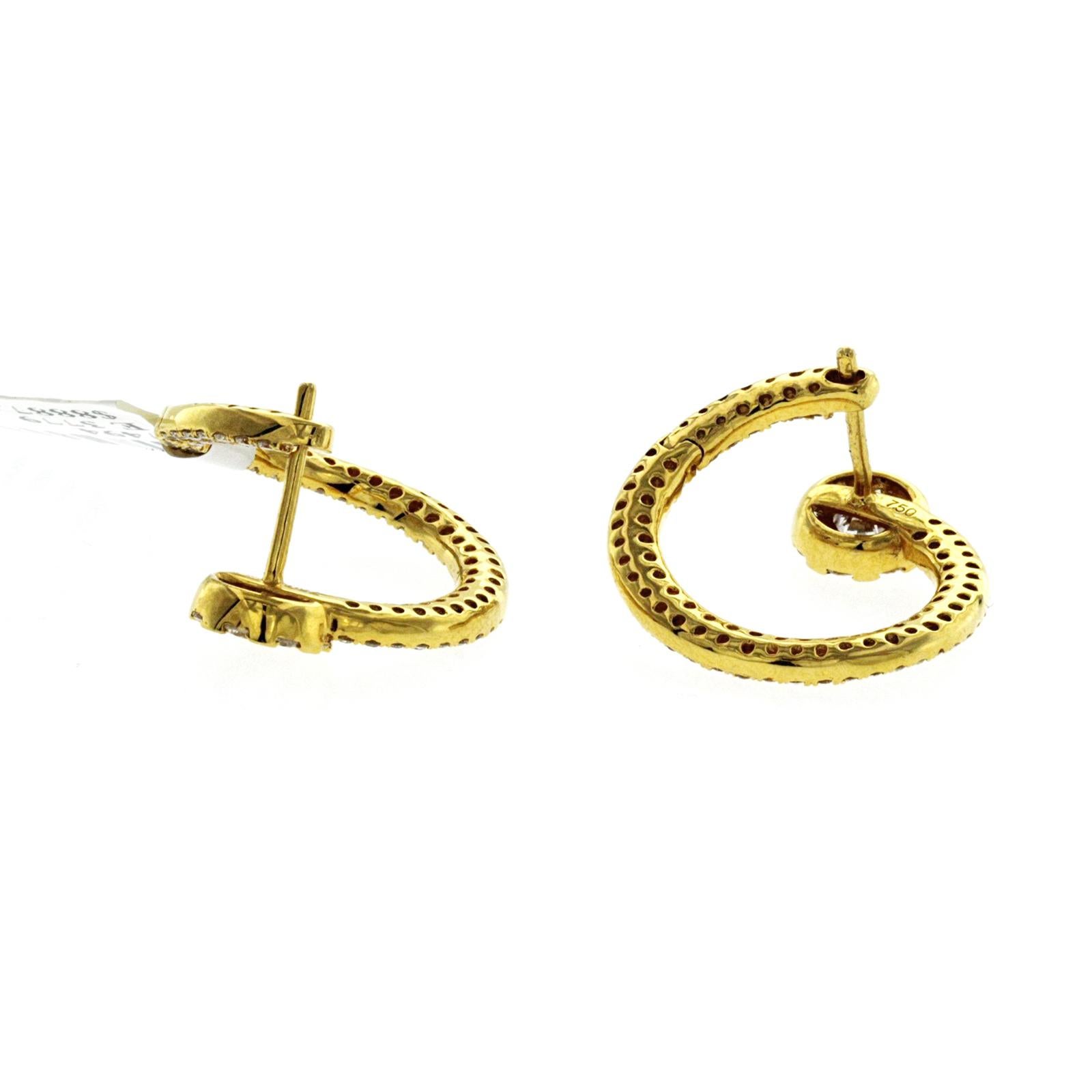 Fine 18 Karat Yellow Gold 1.72 Carat Natural Diamonds Round Hoop Earrings For Sale 1