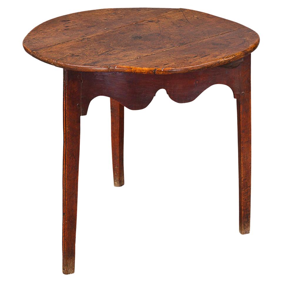 Fine 18th Century Elm and Oak Cricket Table For Sale