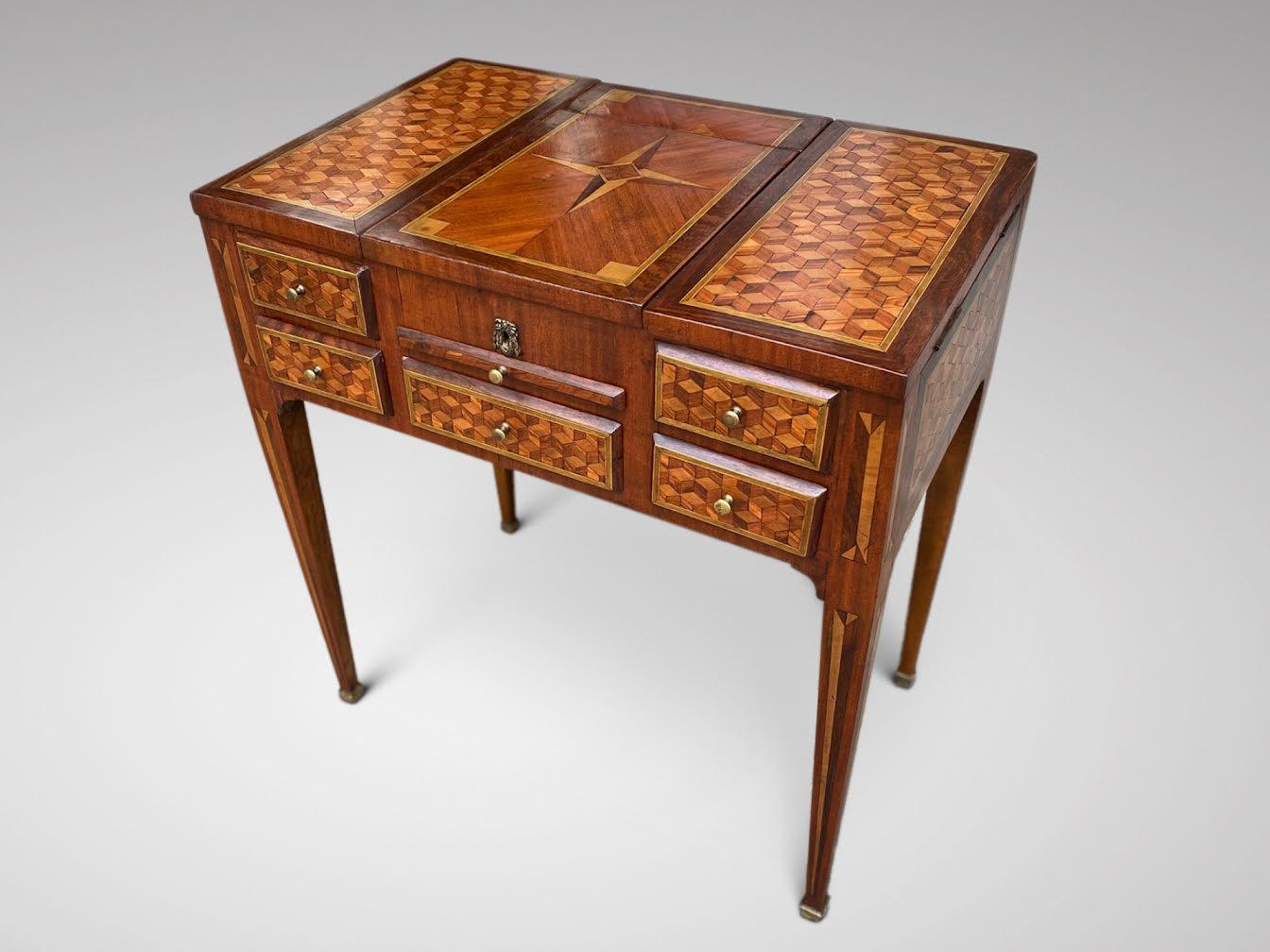 Fine 18th Century French Louis XVI Marquetry Dressing Table In Good Condition In Petworth,West Sussex, GB