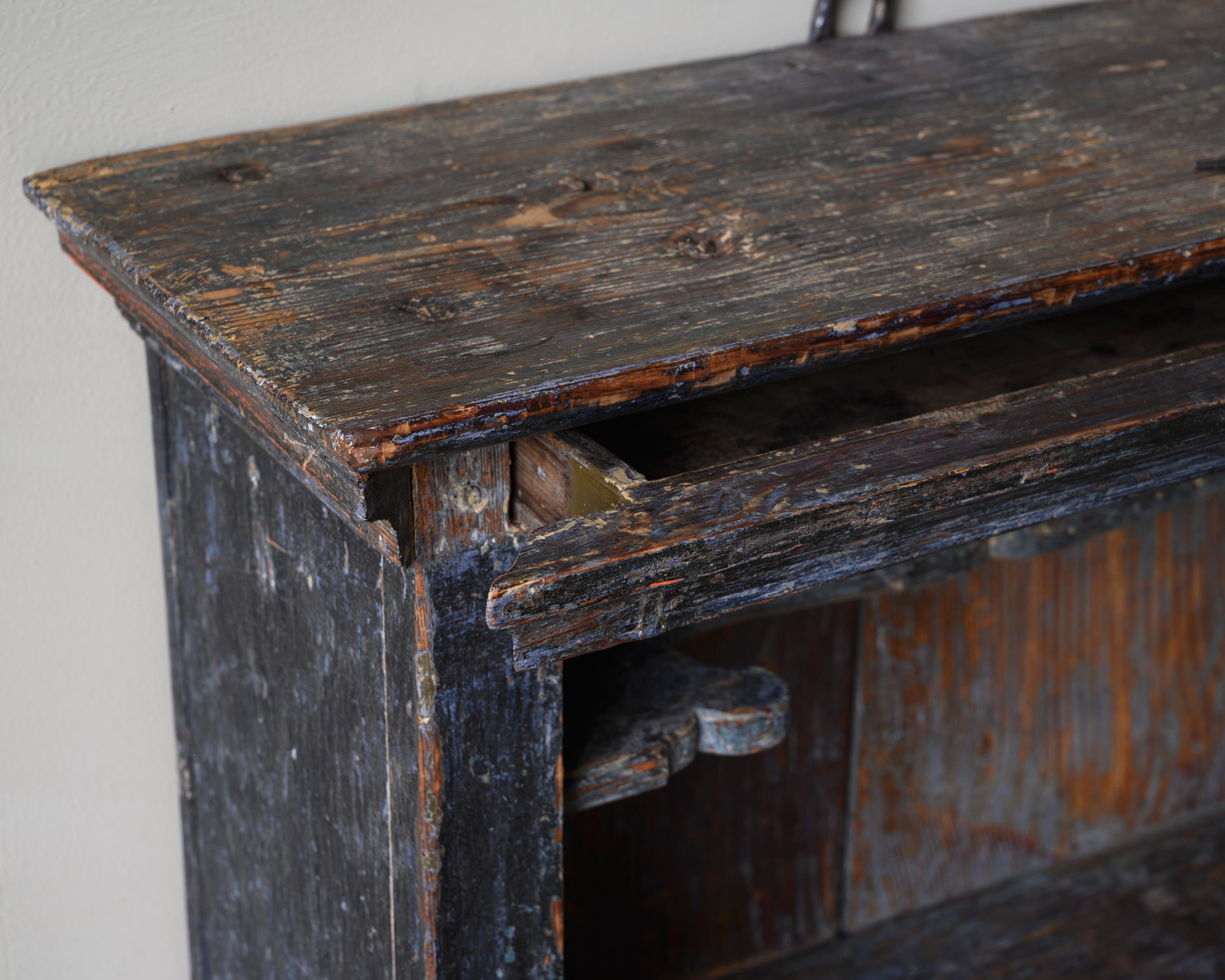 Fine 18th Century Provincial Gustavian Wall Cabinet 3