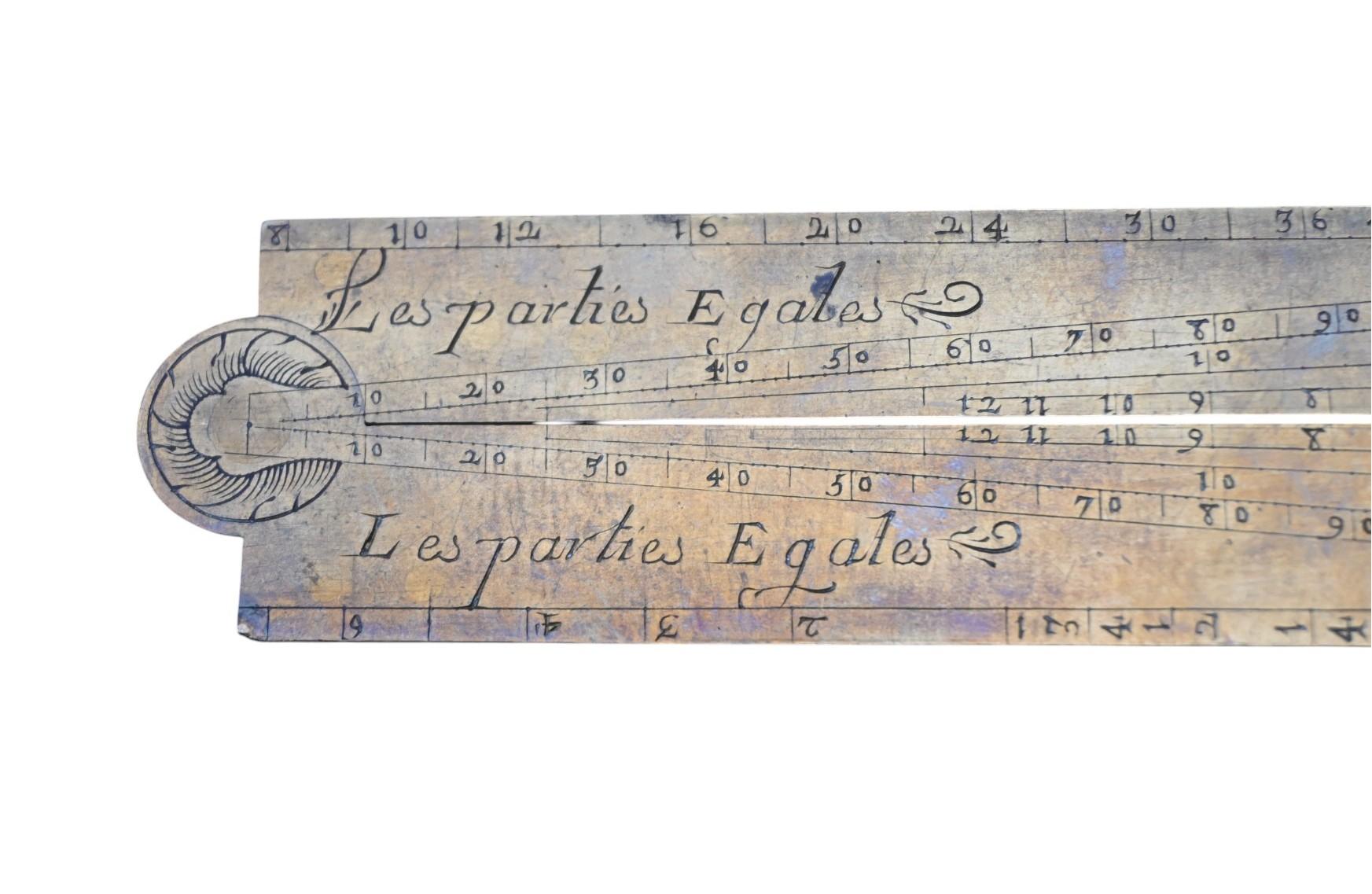 Français Secteur en laiton massif du XVIIIe siècle, signé Butterfield Paris, 1720-1750 en vente