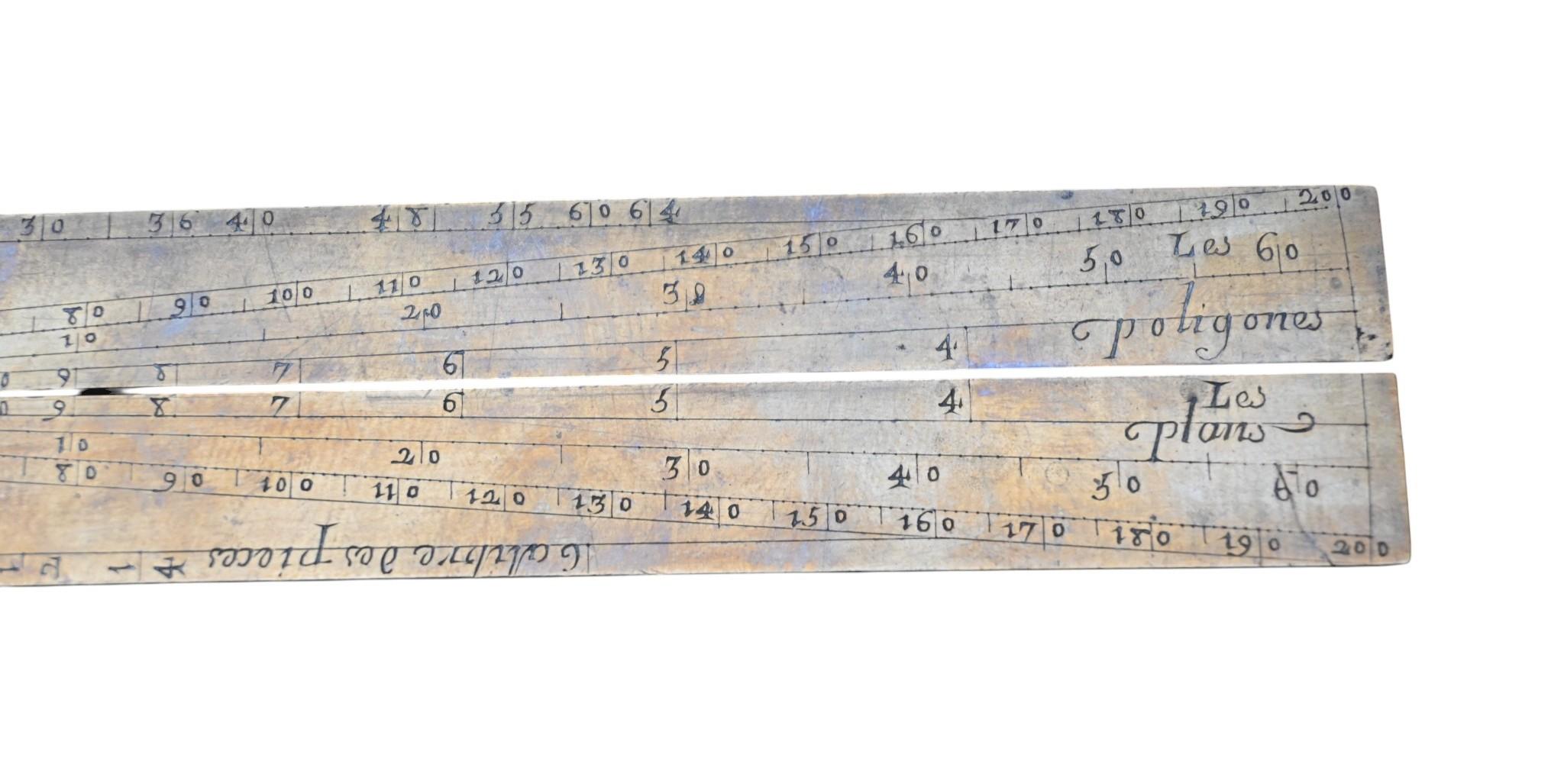 Gravé Secteur en laiton massif du XVIIIe siècle, signé Butterfield Paris, 1720-1750 en vente