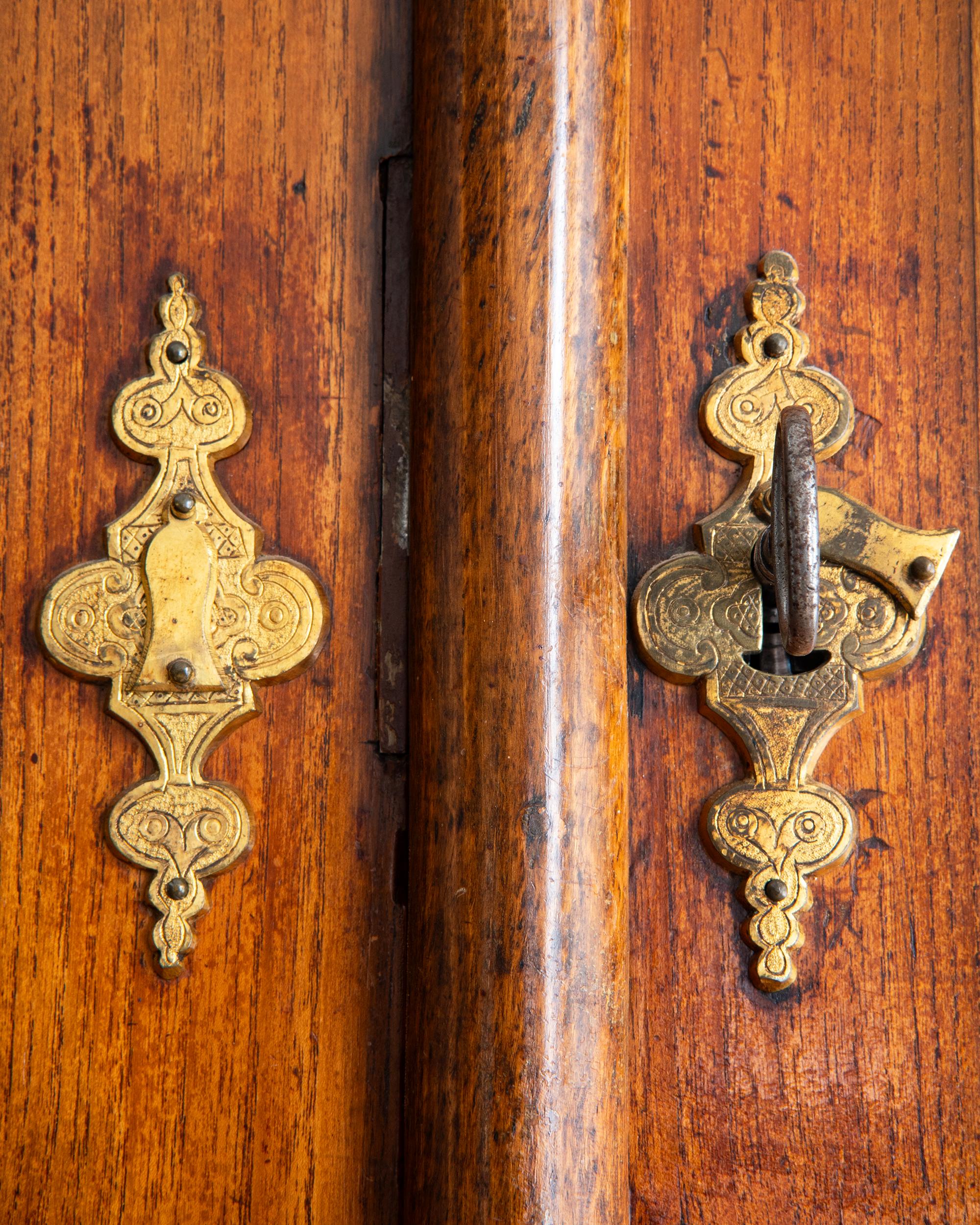 Fino mueble secreter barroco sueco del siglo XVIII en venta 5