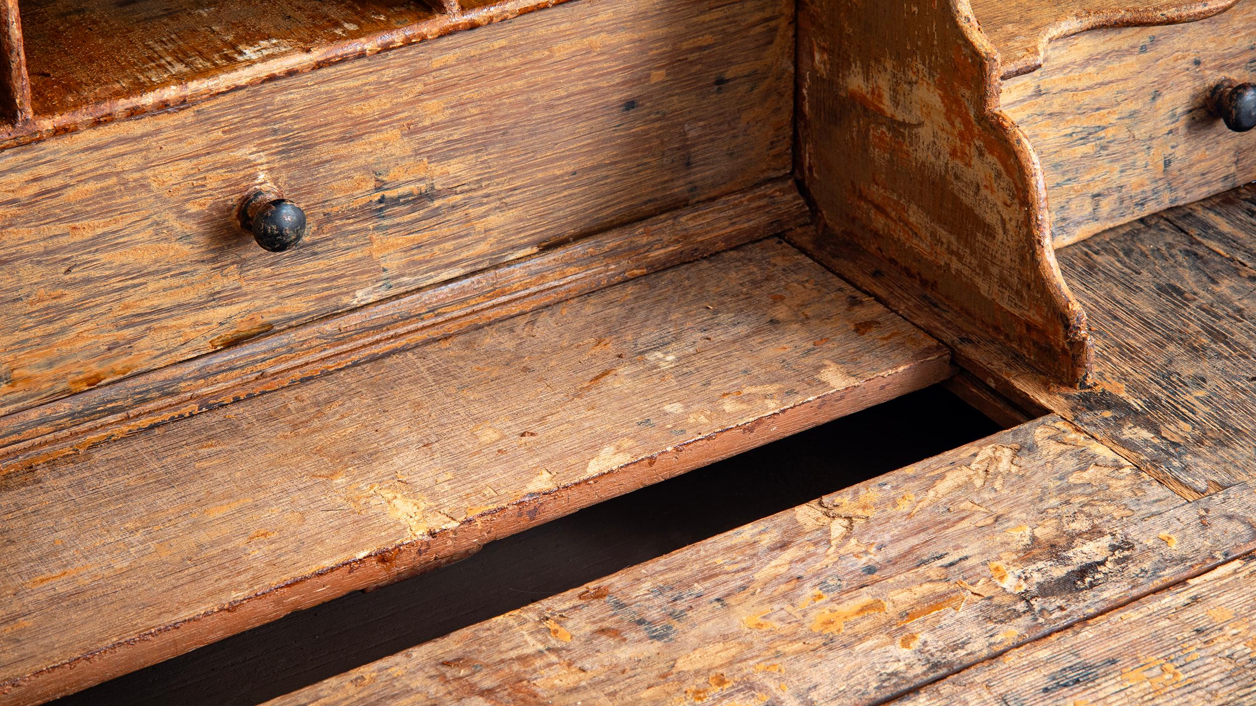 Fino mueble secreter barroco sueco del siglo XVIII en venta 10