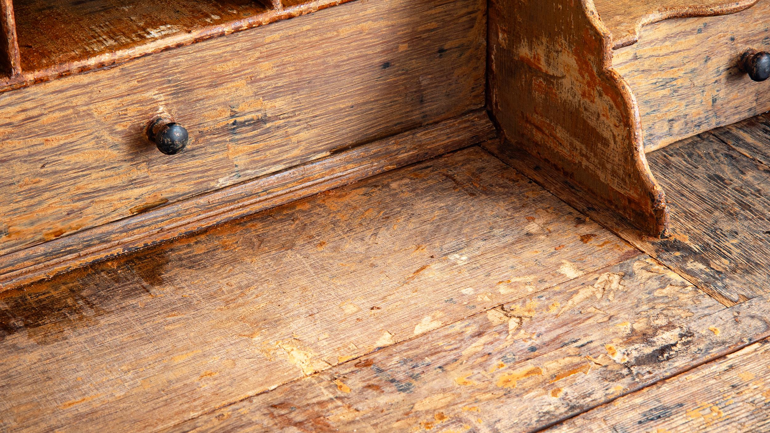 Fino mueble secreter barroco sueco del siglo XVIII en venta 11