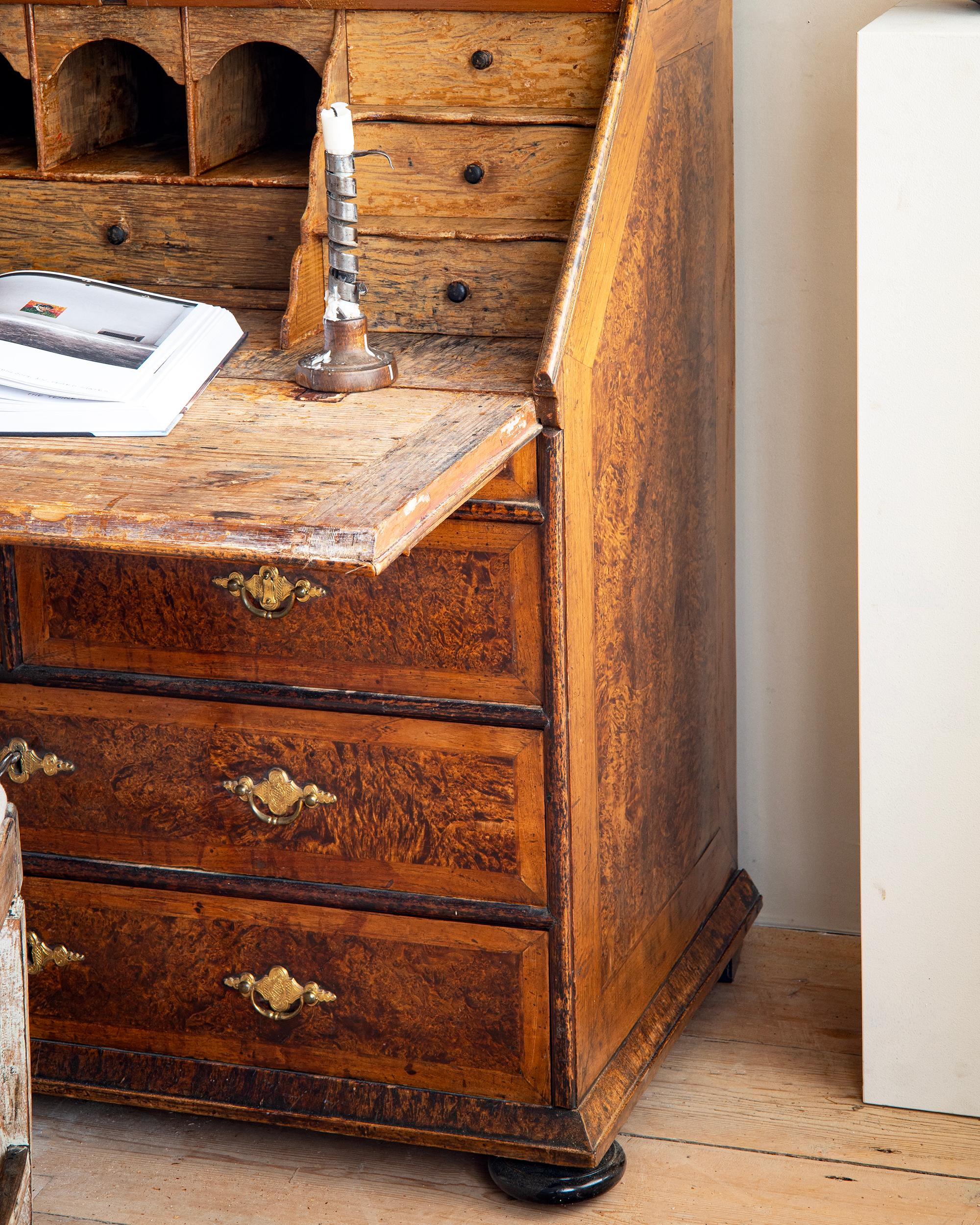 Fino mueble secreter barroco sueco del siglo XVIII Pino en venta