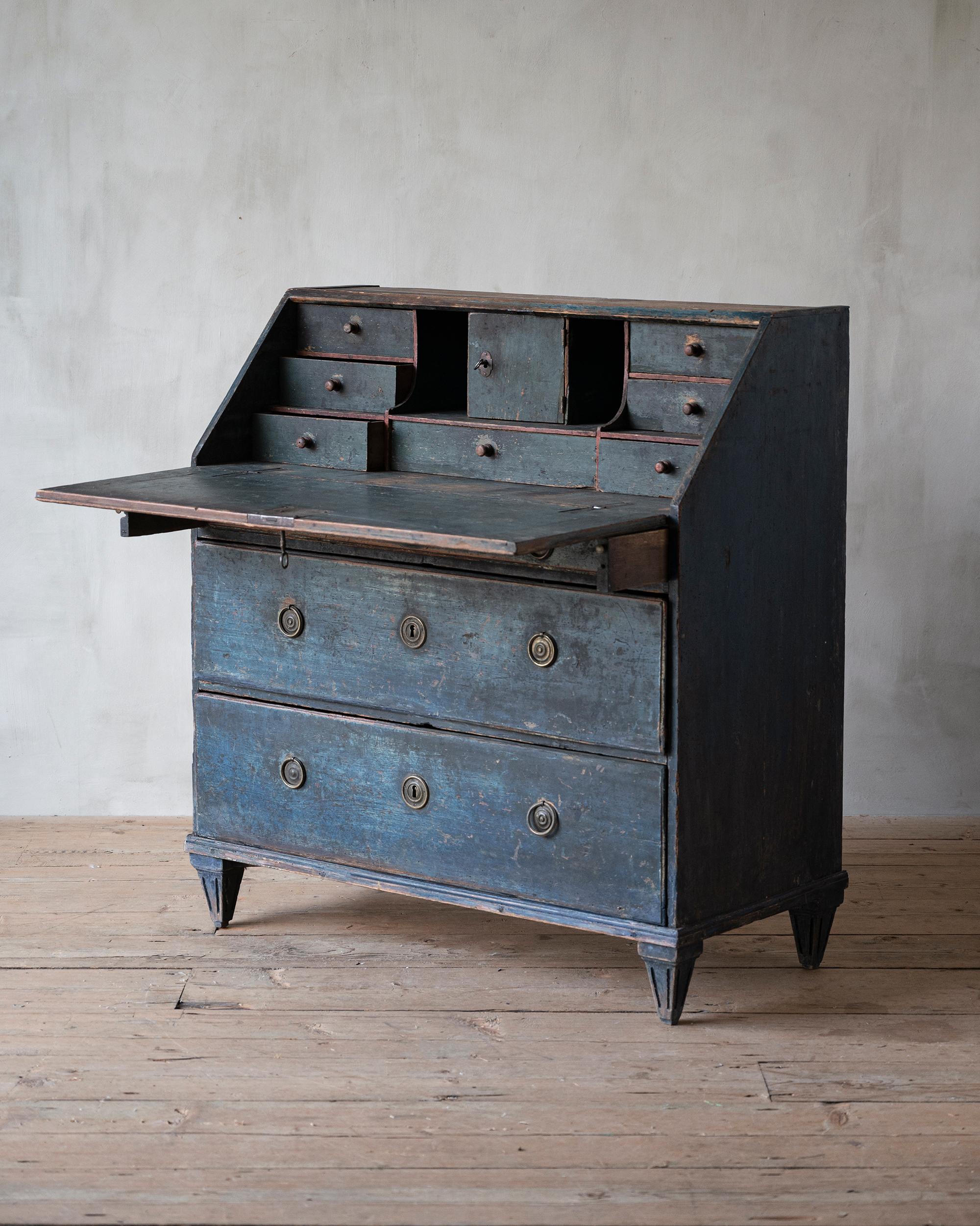 Fine 18th Century Swedish Gustavian Secretaire 10