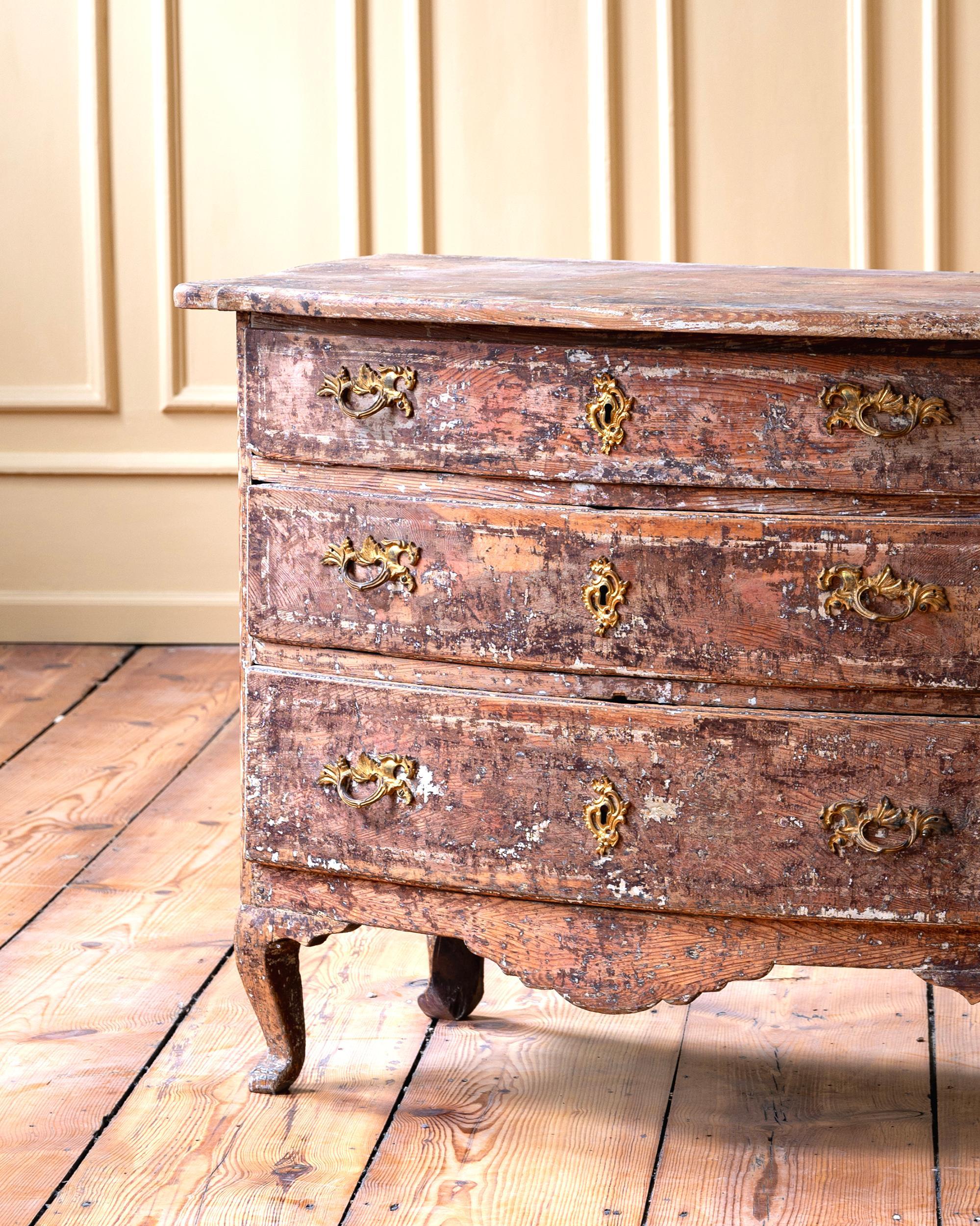 18th Century and Earlier Fine 18th Century Swedish Rococo Commode For Sale