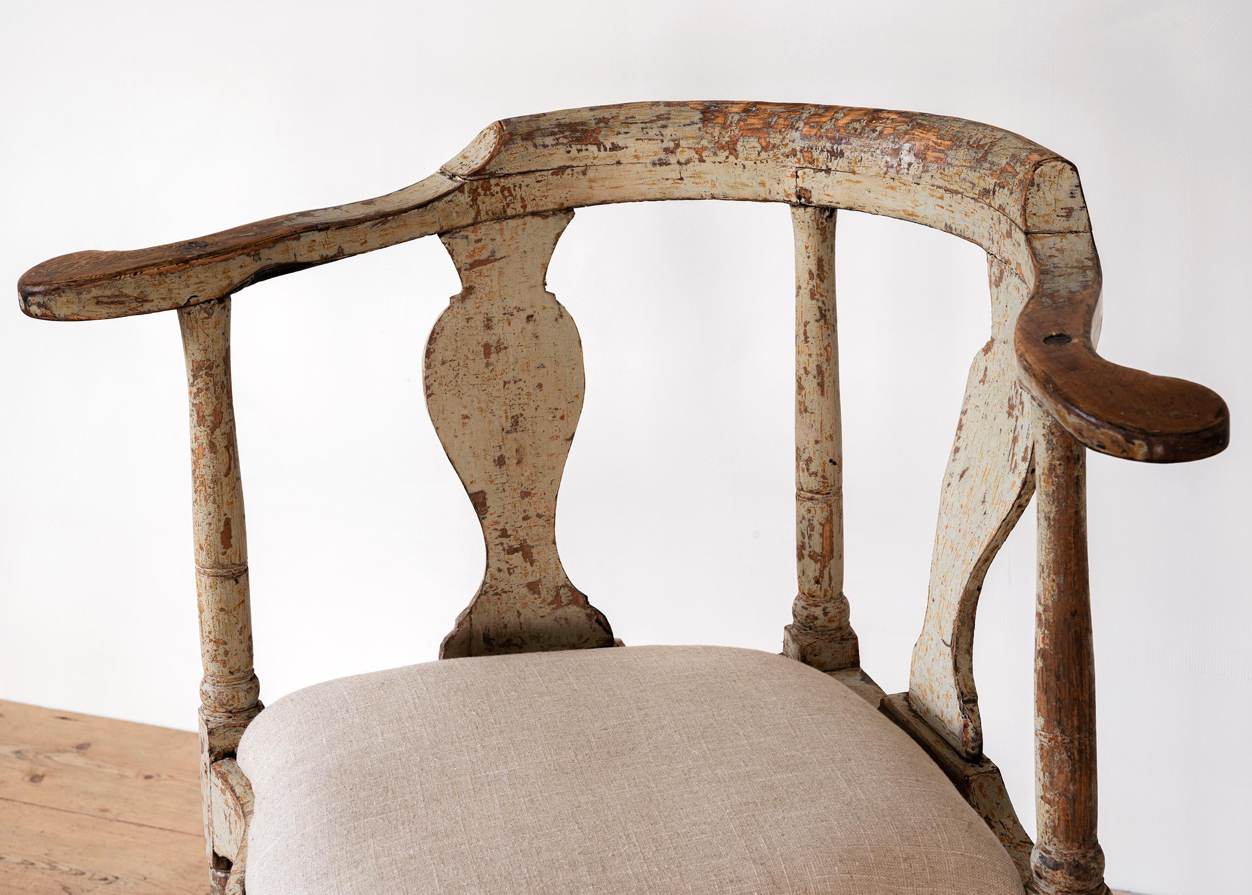 Hand-Crafted Fine 18th Century Swedish Rococo Corner Armchair For Sale