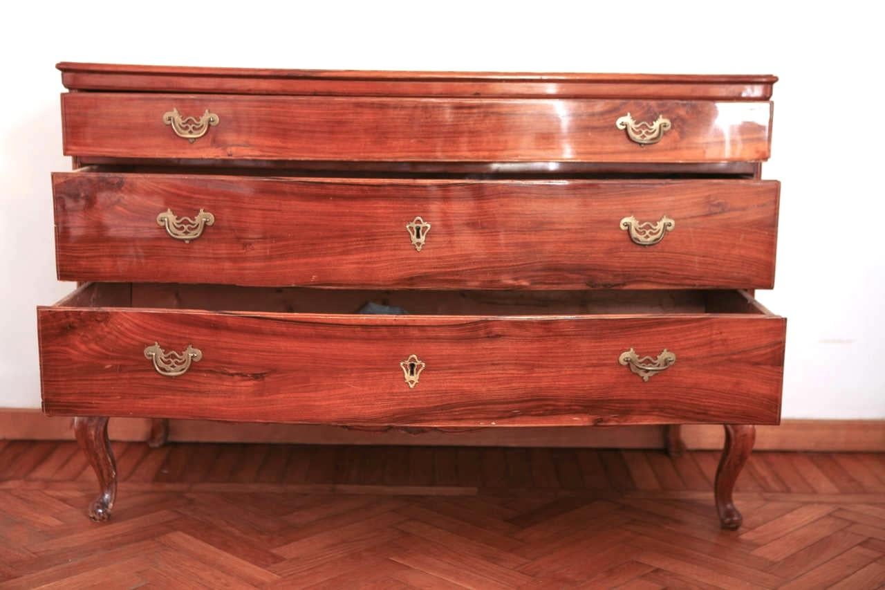 Barocco Pregevoli commodes veneziane del XVIII secolo in legno di frutto in vendita