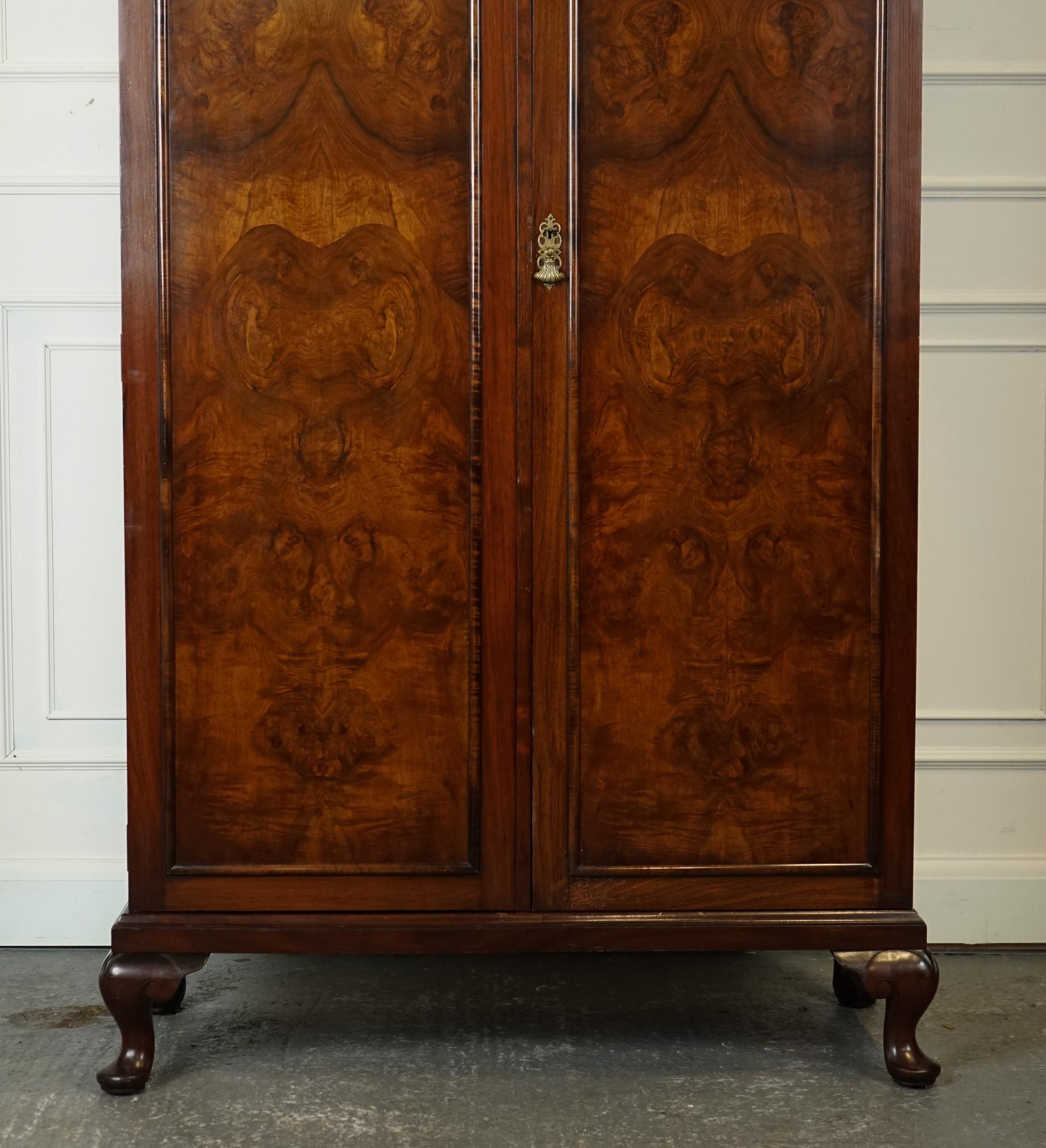 FINE 1920'S WARING & GILLOW LANCASTER BURR WALNUT DOUBLE WARDROBE j1 In Good Condition For Sale In Pulborough, GB