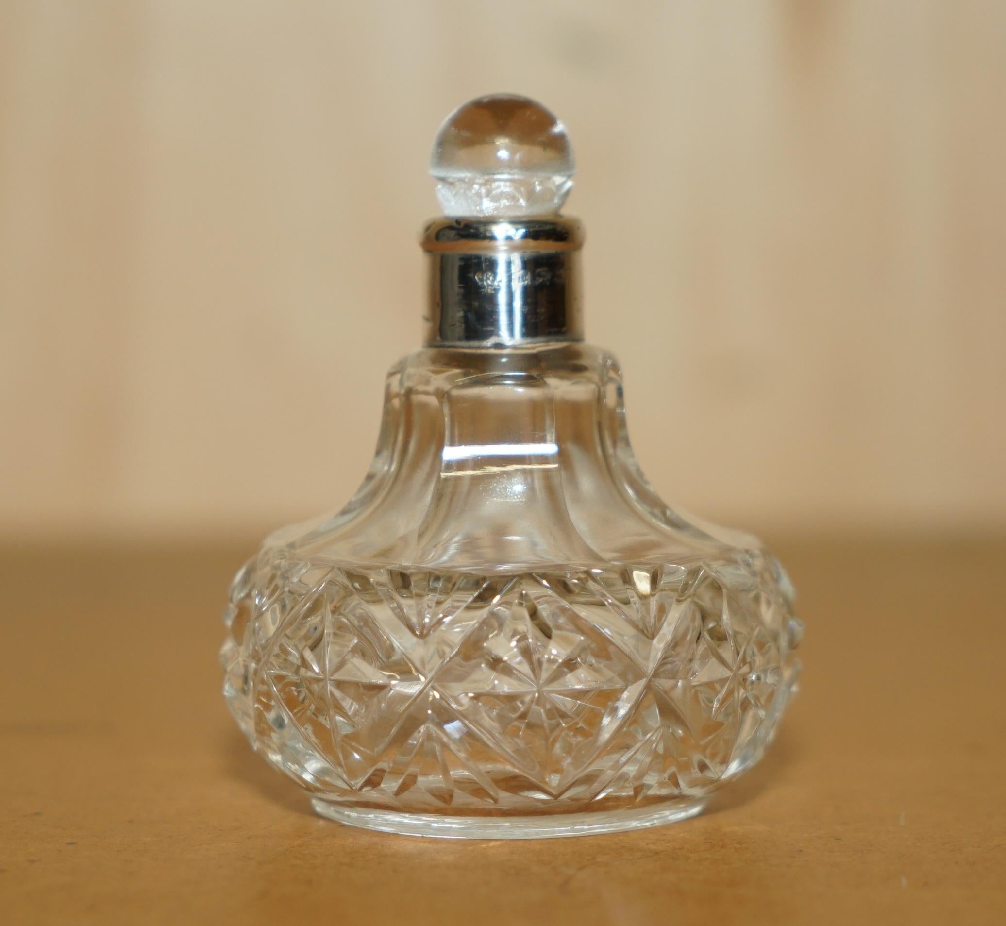 Art Deco FINE 1929 ART DECO ANTIQUE STERLING SiLVER PERFUME BOTTLE IN CUT GLASS CRYSTAL For Sale