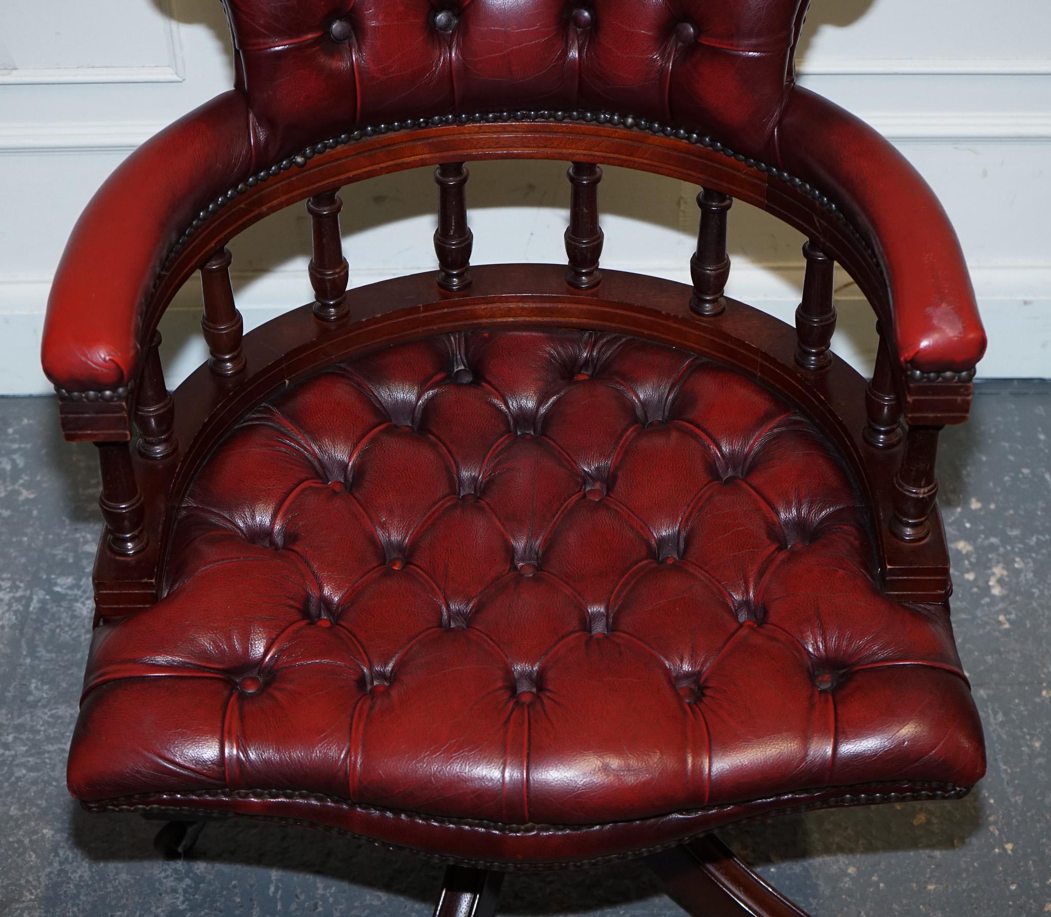 XX secolo FINE PORTADOCUMENTI IN PELLE CHESTERFIELD DEGLI ANNI '50 in vendita