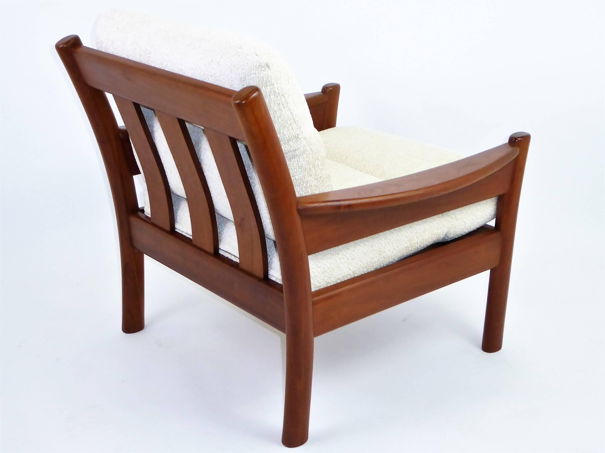 Fine 1960s Dyrlund Teak Lounge Armchair Denmark with Chenille Cushions In Good Condition In Miami, FL
