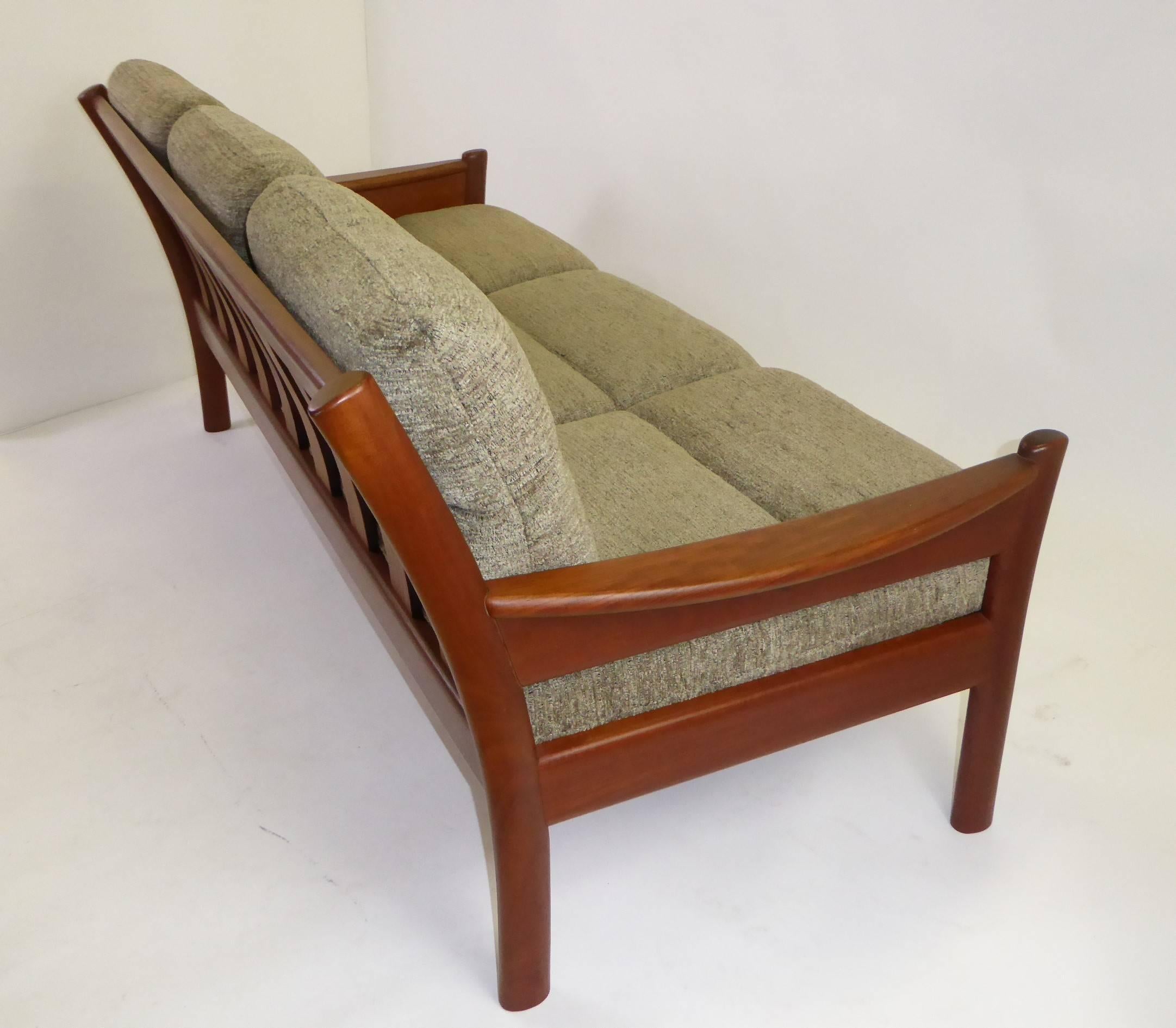 dyrlund safari sofa