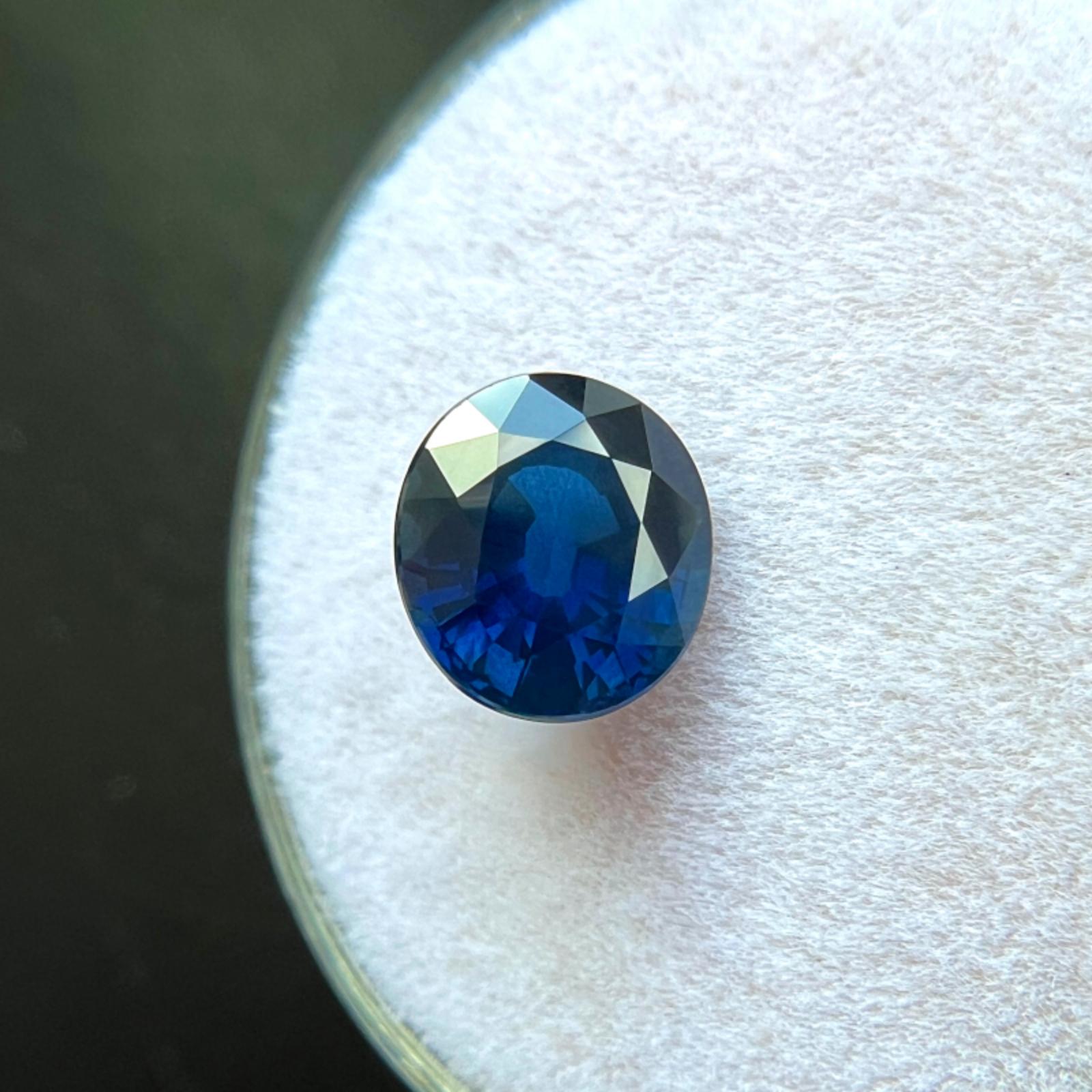 Zafiro Azul Profundo Natural Fino 1,97ct Corte Ovalado Raro 7,5x6,8mm Gema Suelta VS en Nuevo estado para la venta en Birmingham, GB