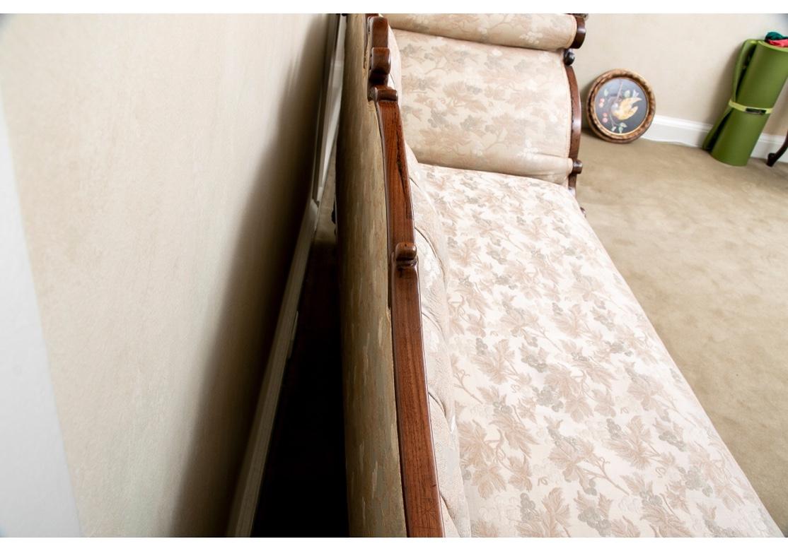 Anglo-indisches geschnitztes Rosenholz-Sofa/Tagesbett aus dem 19. Jahrhundert im Angebot 3