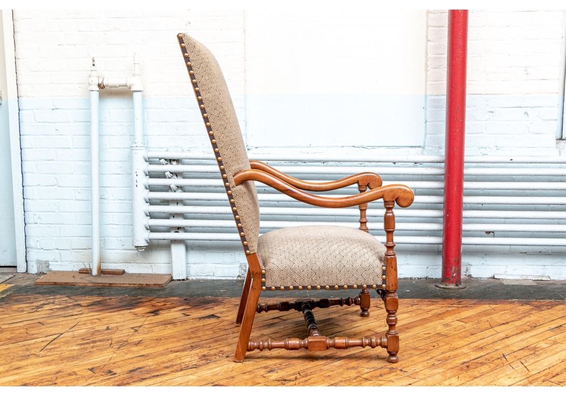 Magnifique chaise d'appoint anglaise à haut dossier en noyer du 19ème siècle en vente 5