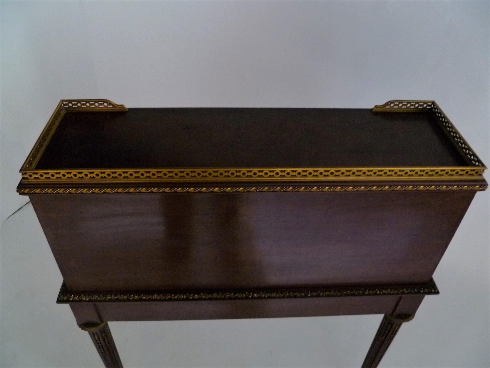 French Fine 19th Century François Linke Bronze Mounted Bureau a Cylindre Roll Top Desk For Sale