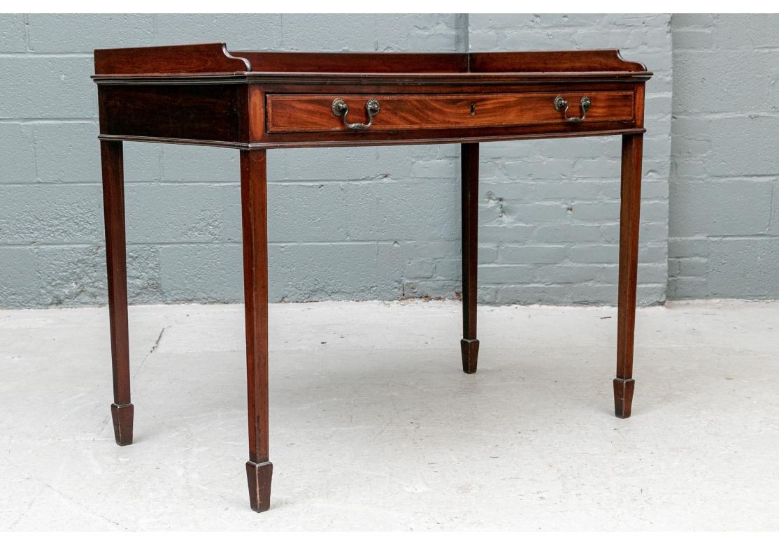 Leather Fine 19th Century Sheraton Style Mahogany Desk For Sale