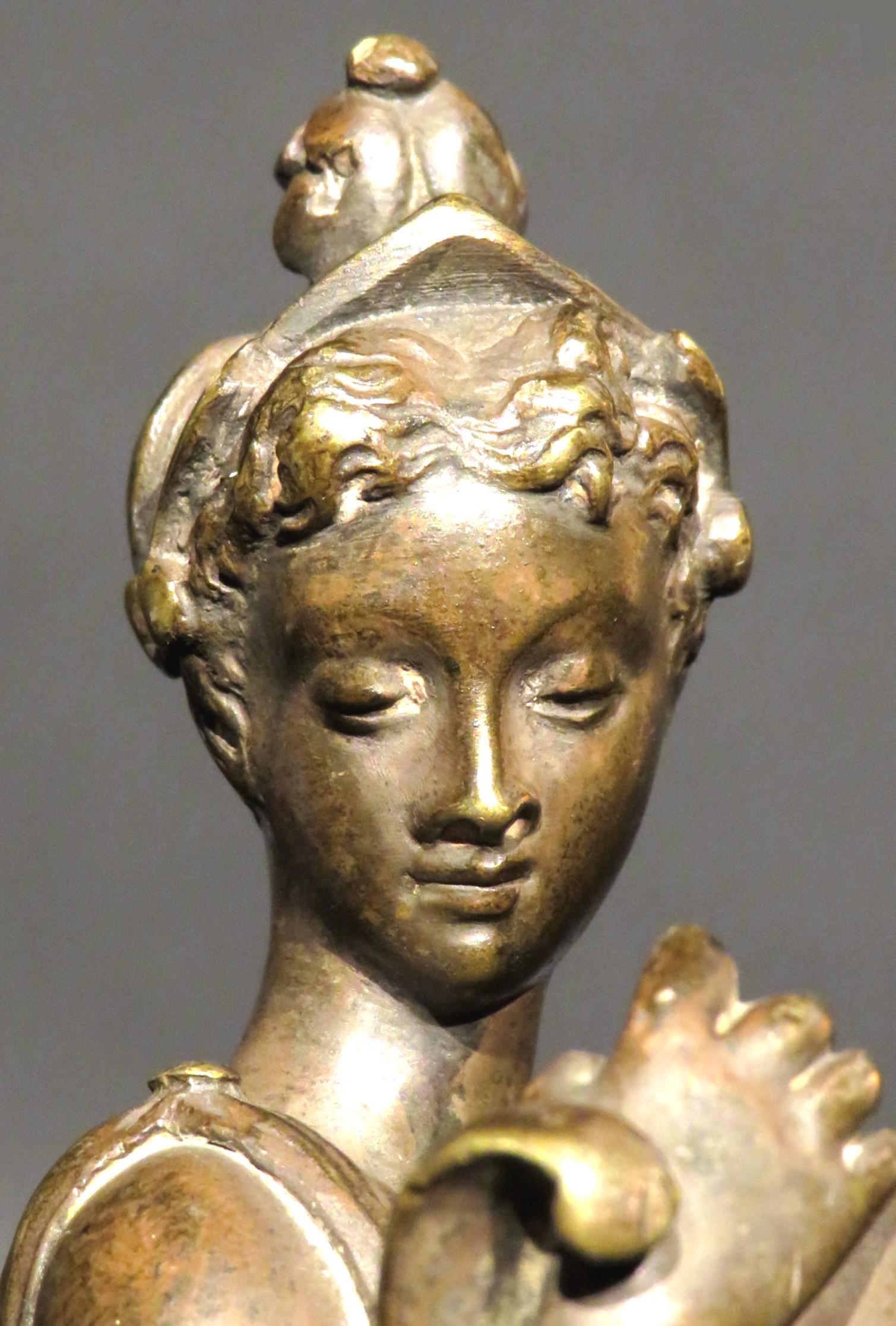 Grand Tour Style Allegorical Bronze of Thalia, Greek Goddess of Comedy & Poetry In Good Condition For Sale In Ottawa, Ontario