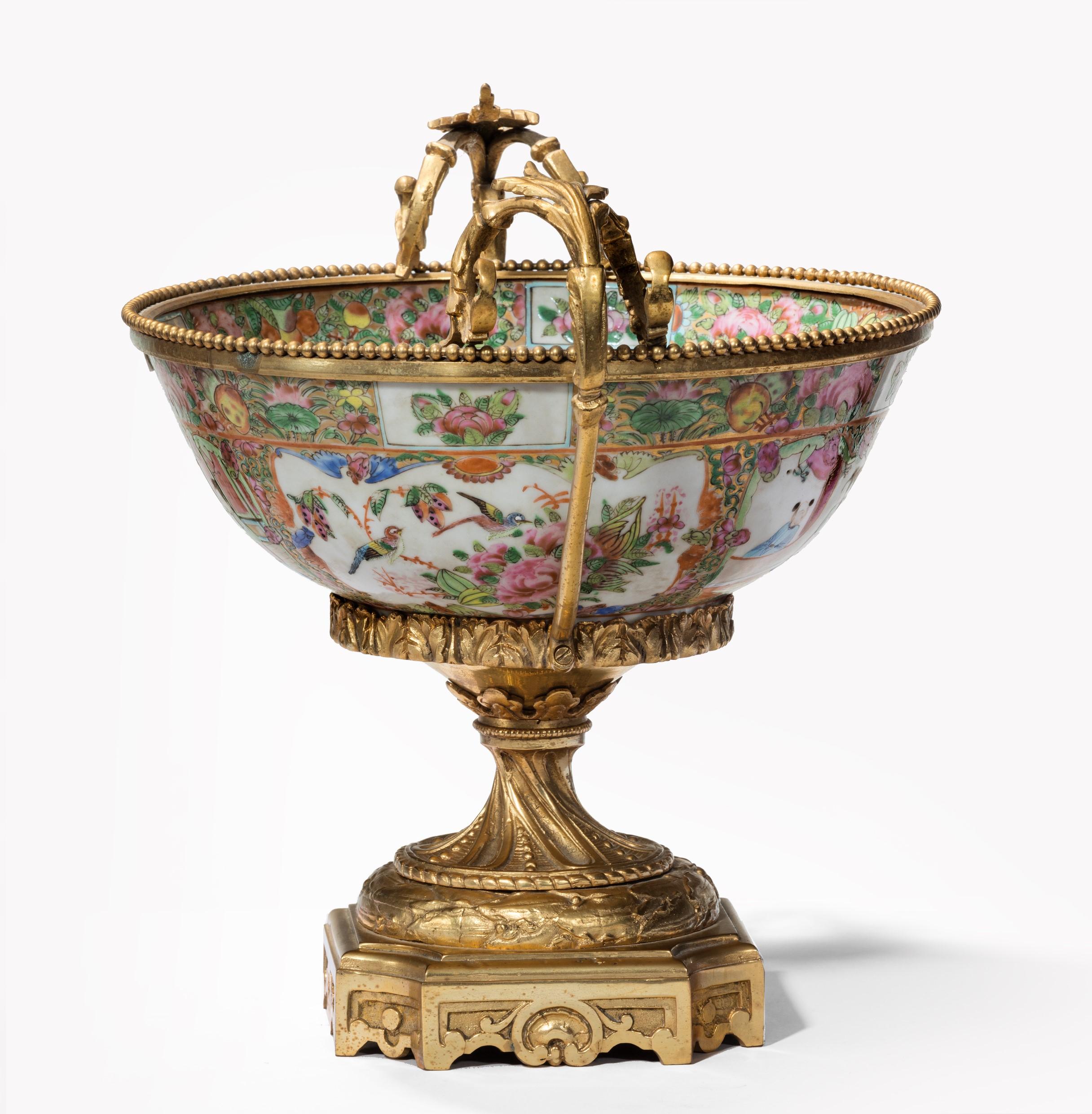 Fine 19th Century Chinese Gilt Mounted Canton Centrepiece In Good Condition In Benington, Herts
