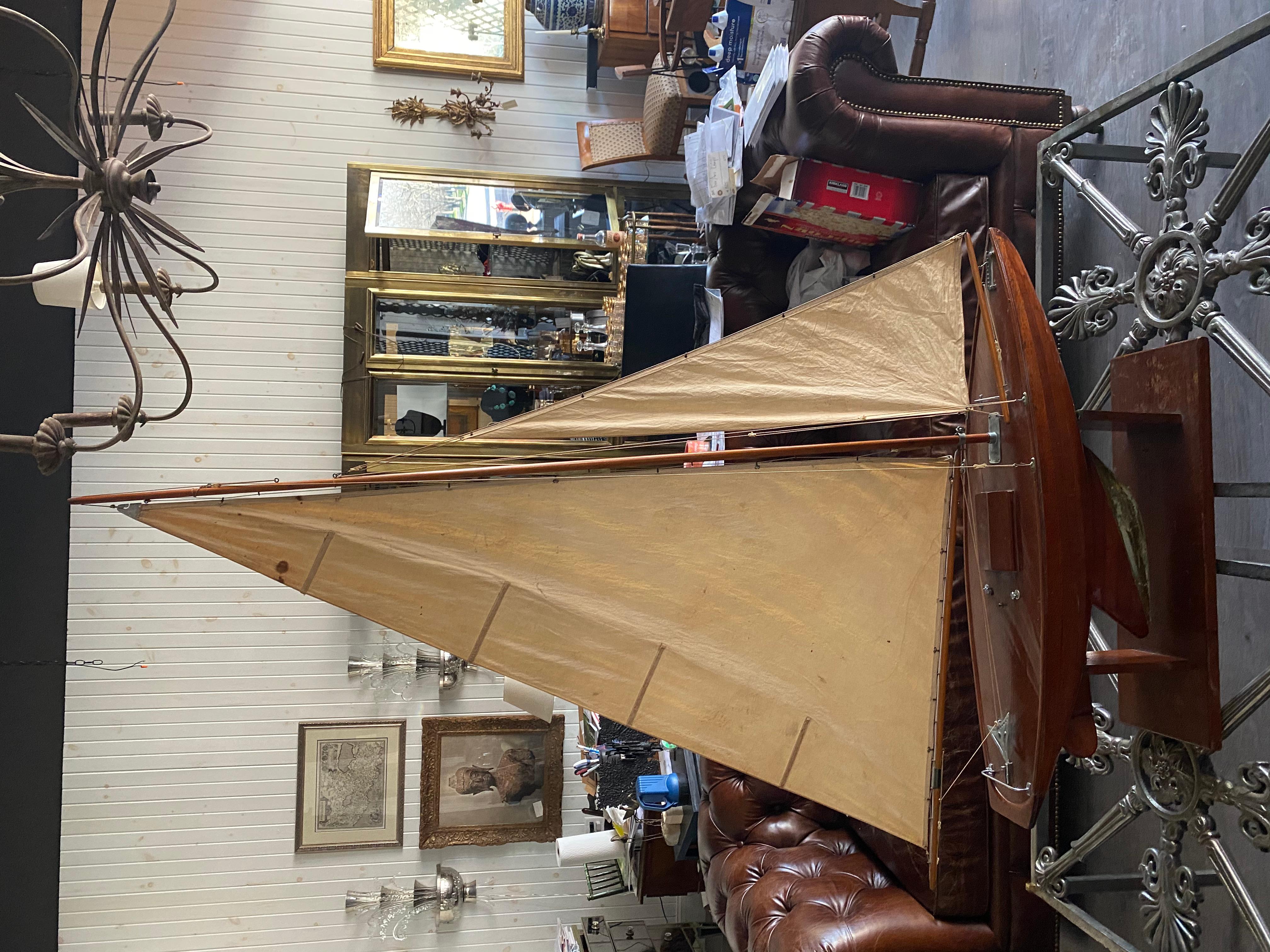 Englisches Schooner-Dampfboot-Modell aus Mahagoni des 19. Jahrhunderts in maßgefertigtem Etui im Angebot 2