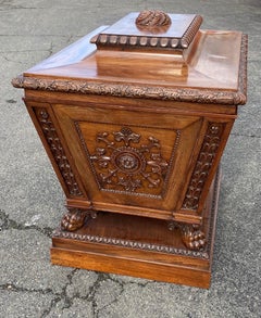 Fine 19th Century English Regency Mahogany Cellarette