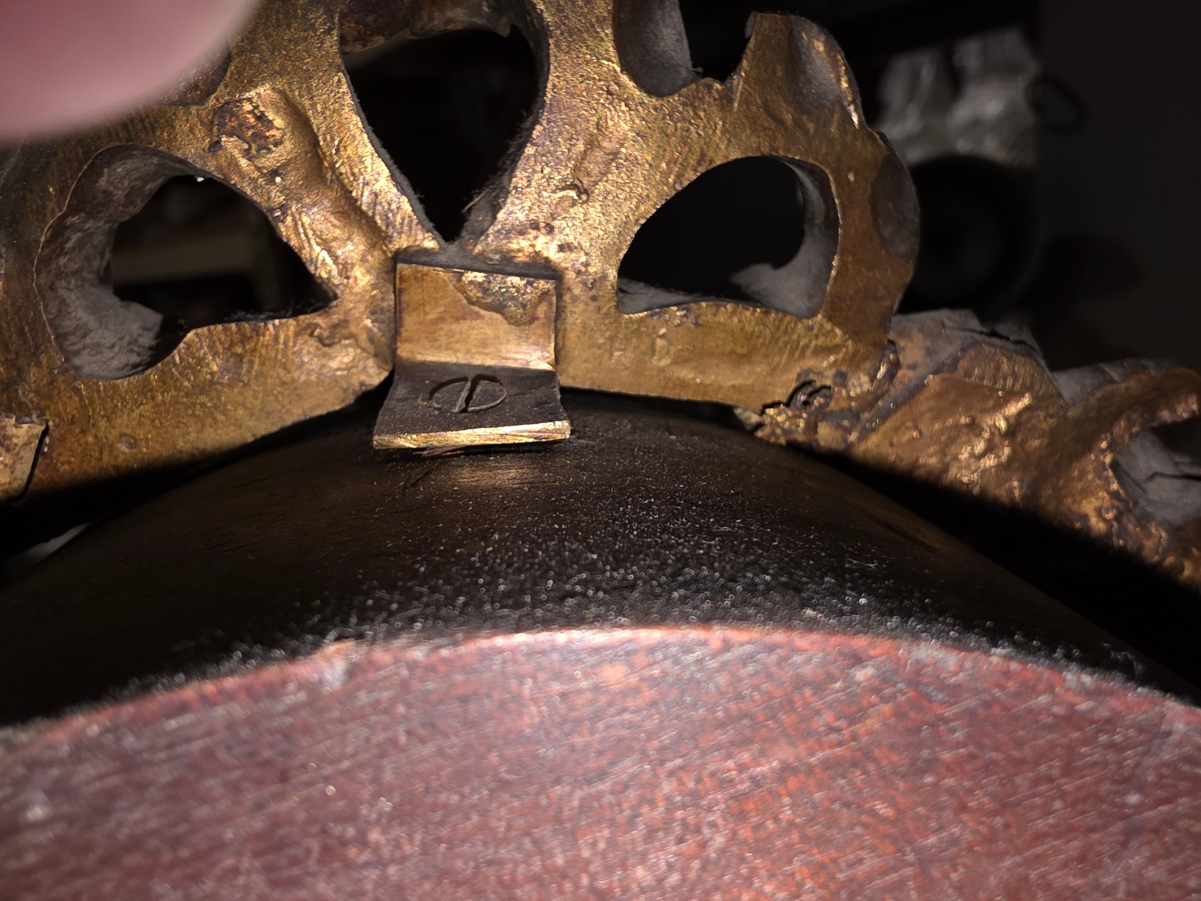 Raffinata vetrinetta francese del XIX secolo montata su bronzo / vitrine Henri Dasson in vendita 13