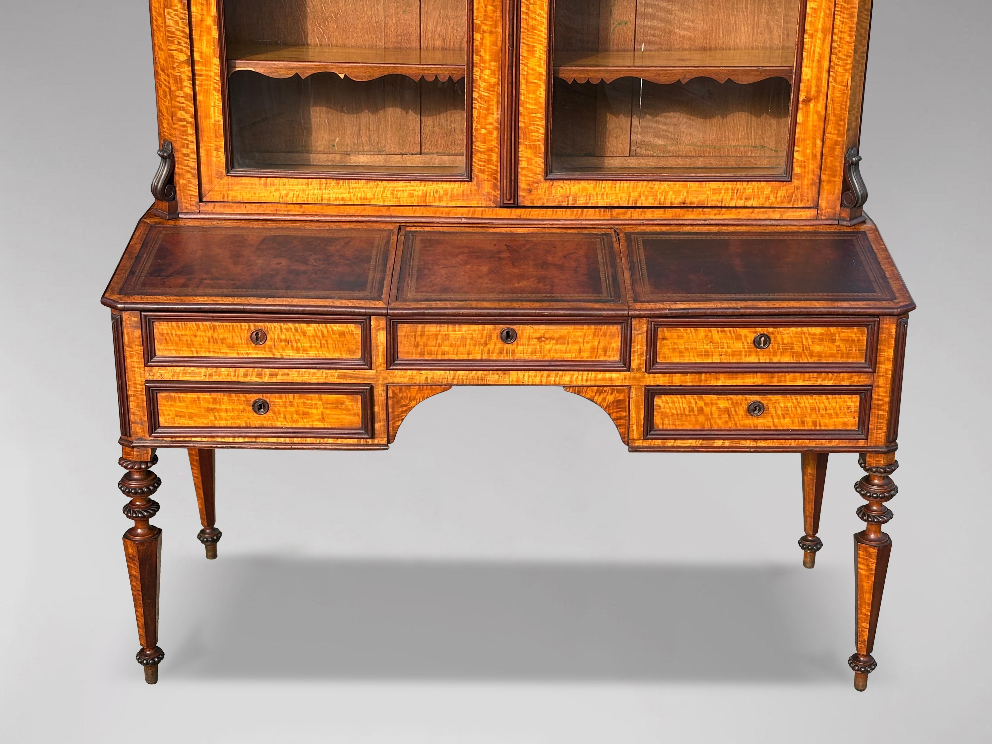 Fine 19th Century French Louis Philippe Bureau Bookcase in Maple In Good Condition For Sale In Petworth,West Sussex, GB
