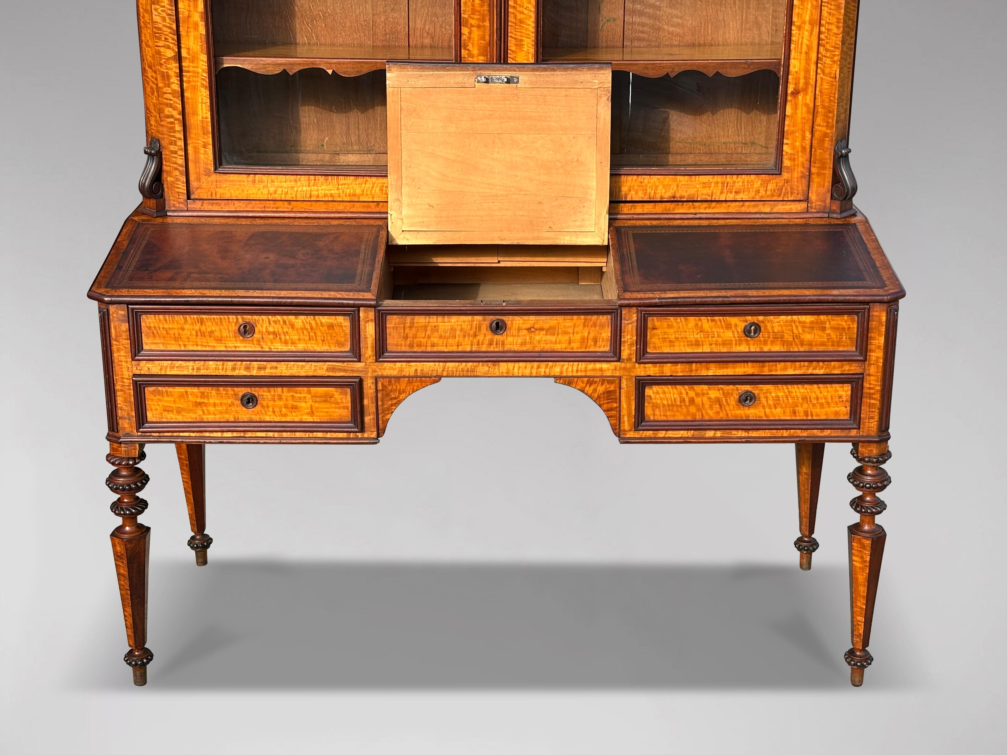 Fine 19th Century French Louis Philippe Bureau Bookcase in Maple For Sale 1