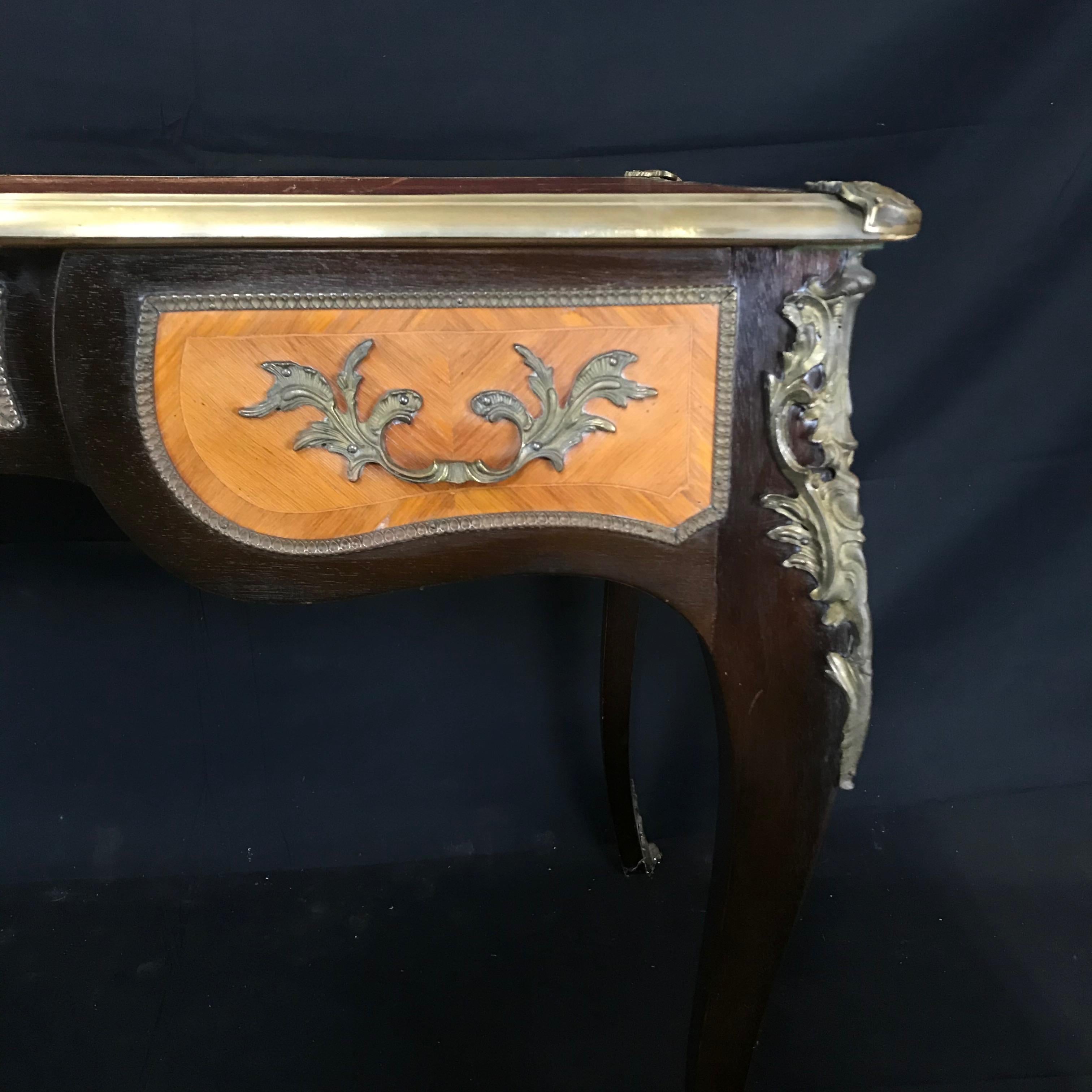 Fine 19th Century French Louis XV Bronze Mounted Kingwood & Walnut Writing Desk For Sale 1