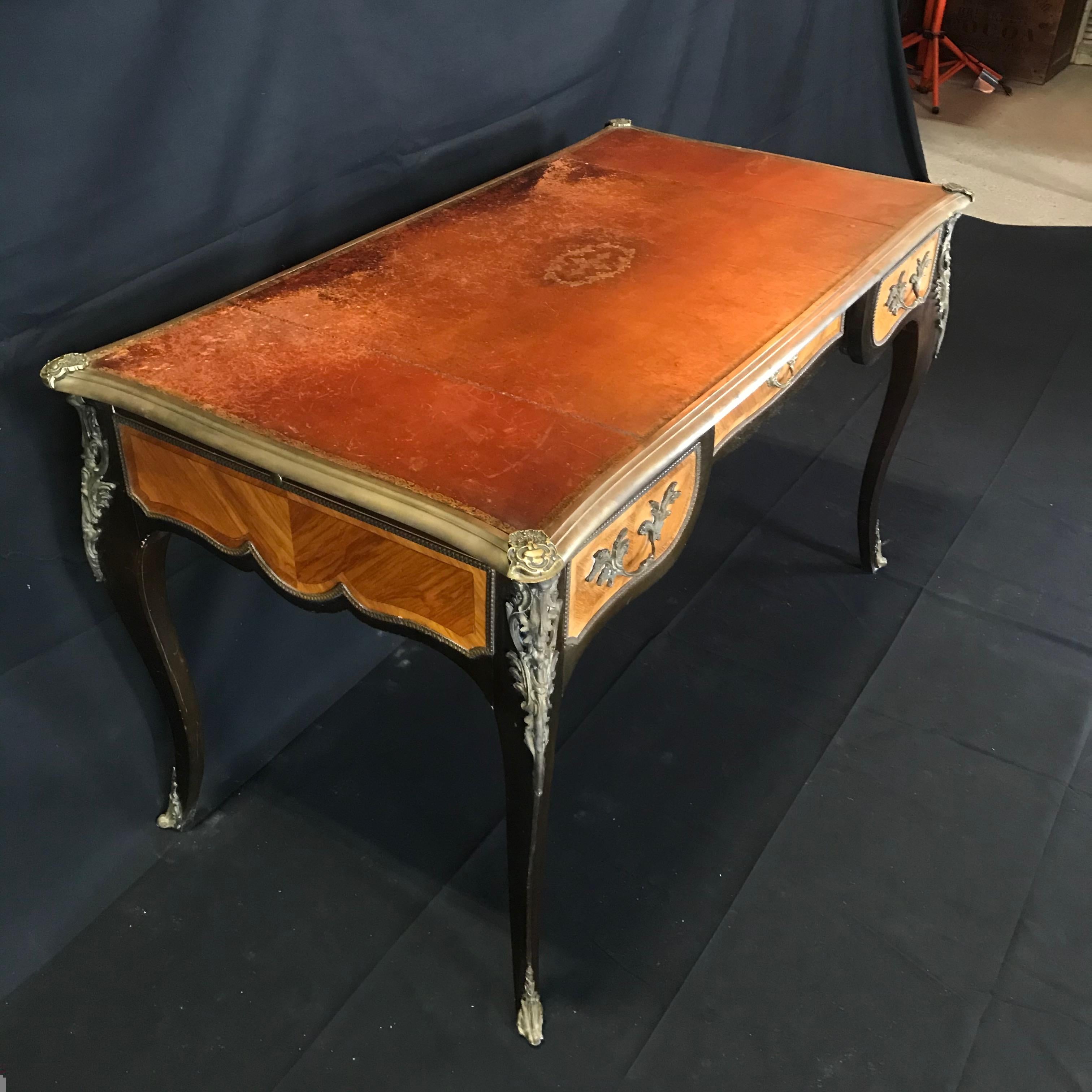 Fine 19th Century French Louis XV Bronze Mounted Kingwood & Walnut Writing Desk For Sale 3